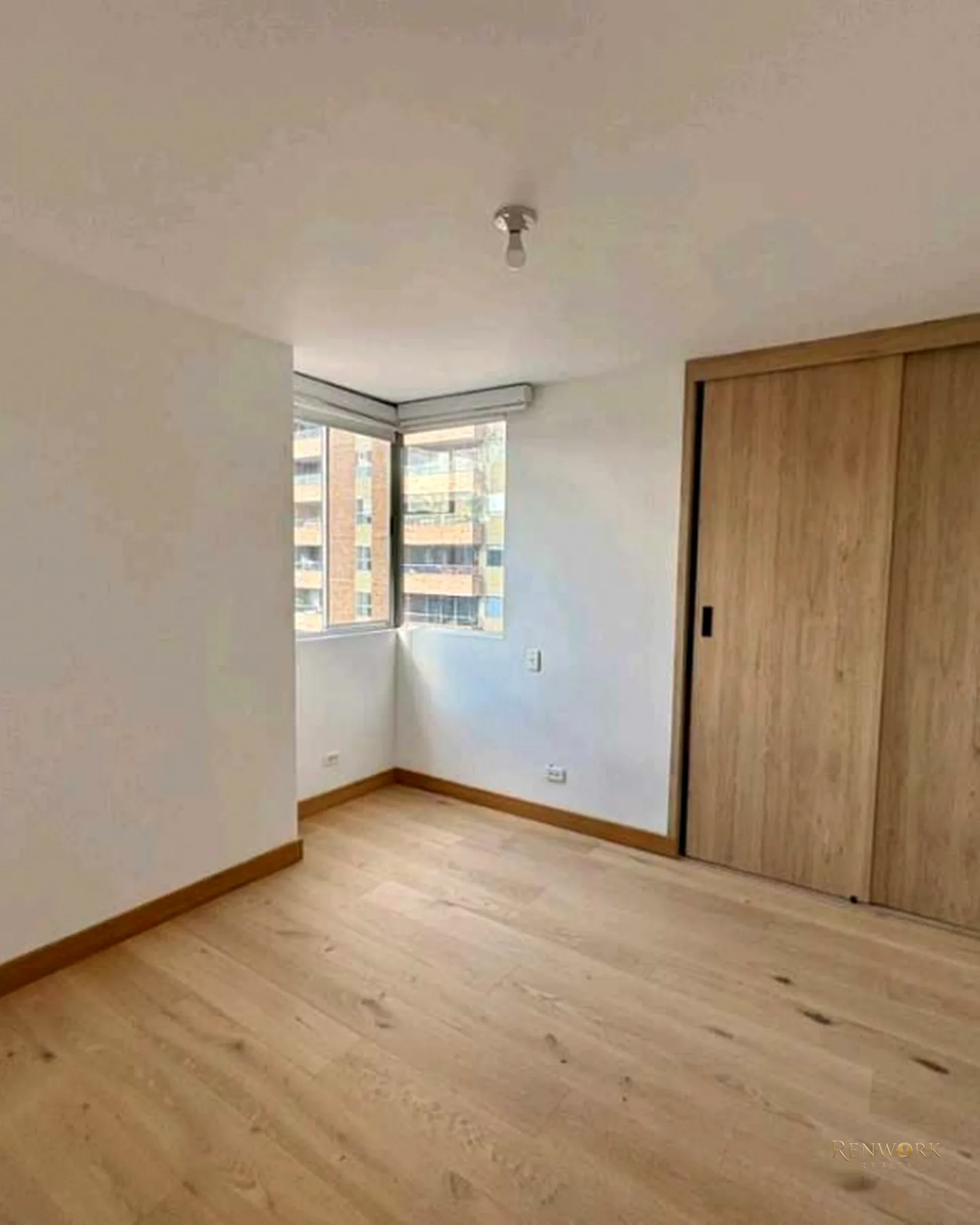 EXCLUSIVO APARTAMENTO REMODELADO CERCA AL TESORO POBLADO · foto 11