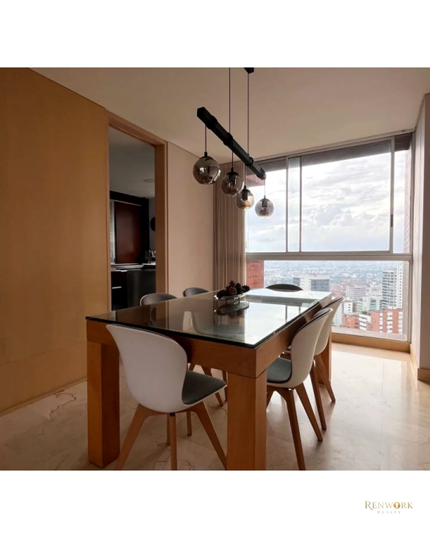 EXCLUSIVO APARTAMENTO SECTOR LOS GONZÁLEZ - POBLADO · foto 4