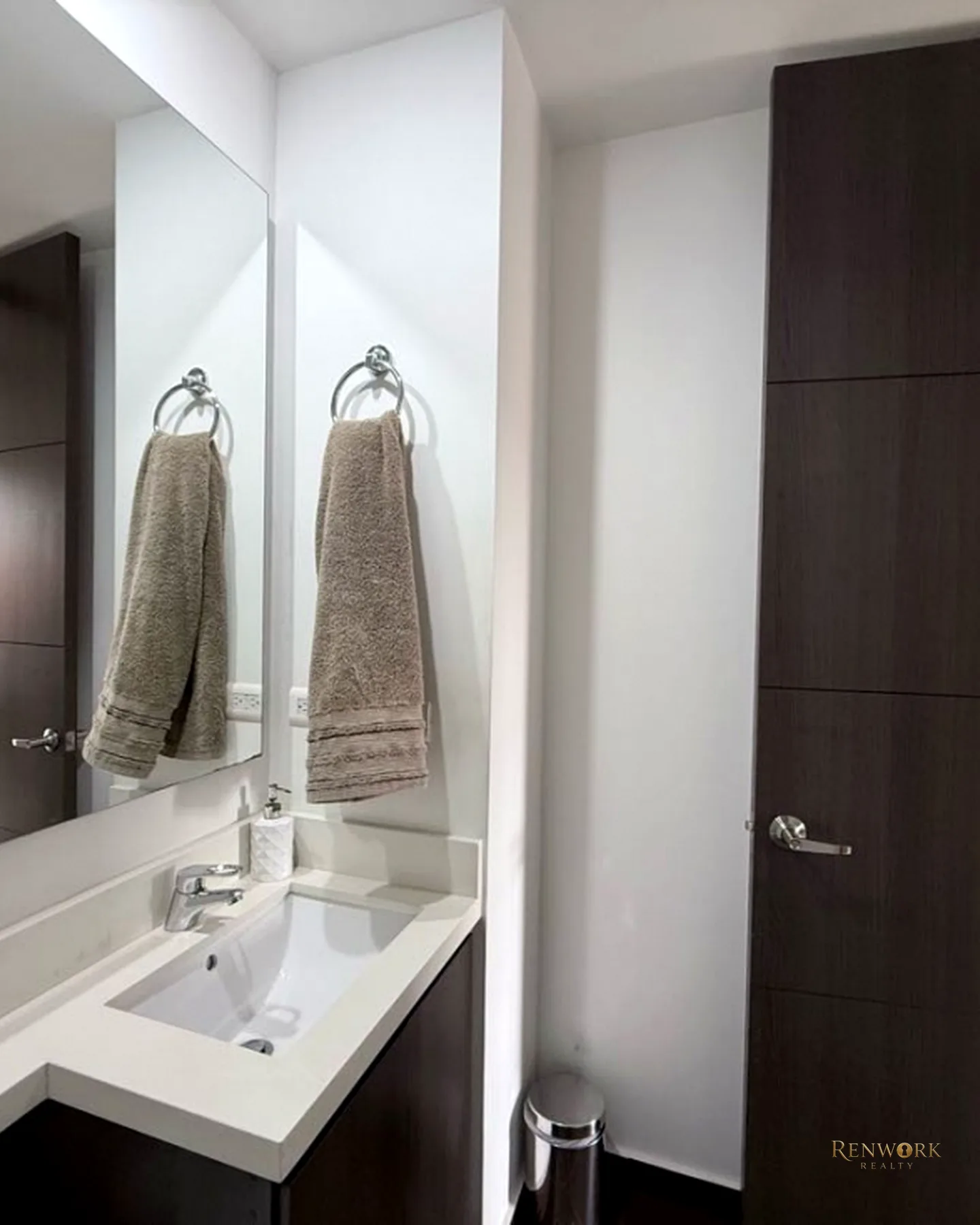 EXCLUSIVO DÚPLEX DE 130 M² VISTA GARANTIZADA ALTOS DEL POBLADO 266979 · foto 16