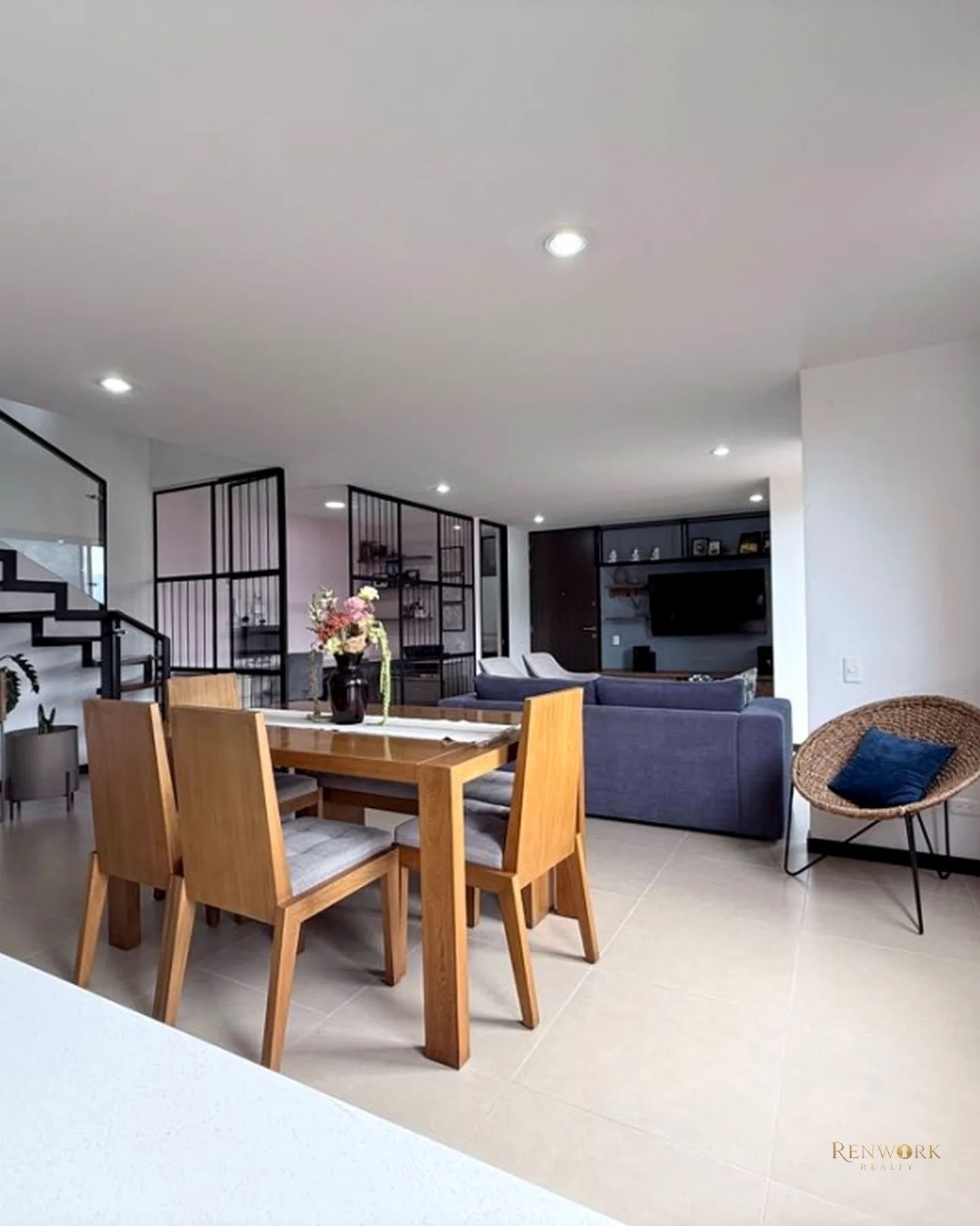 EXCLUSIVO DÚPLEX DE 130 M² VISTA GARANTIZADA ALTOS DEL POBLADO 266979 · foto 3