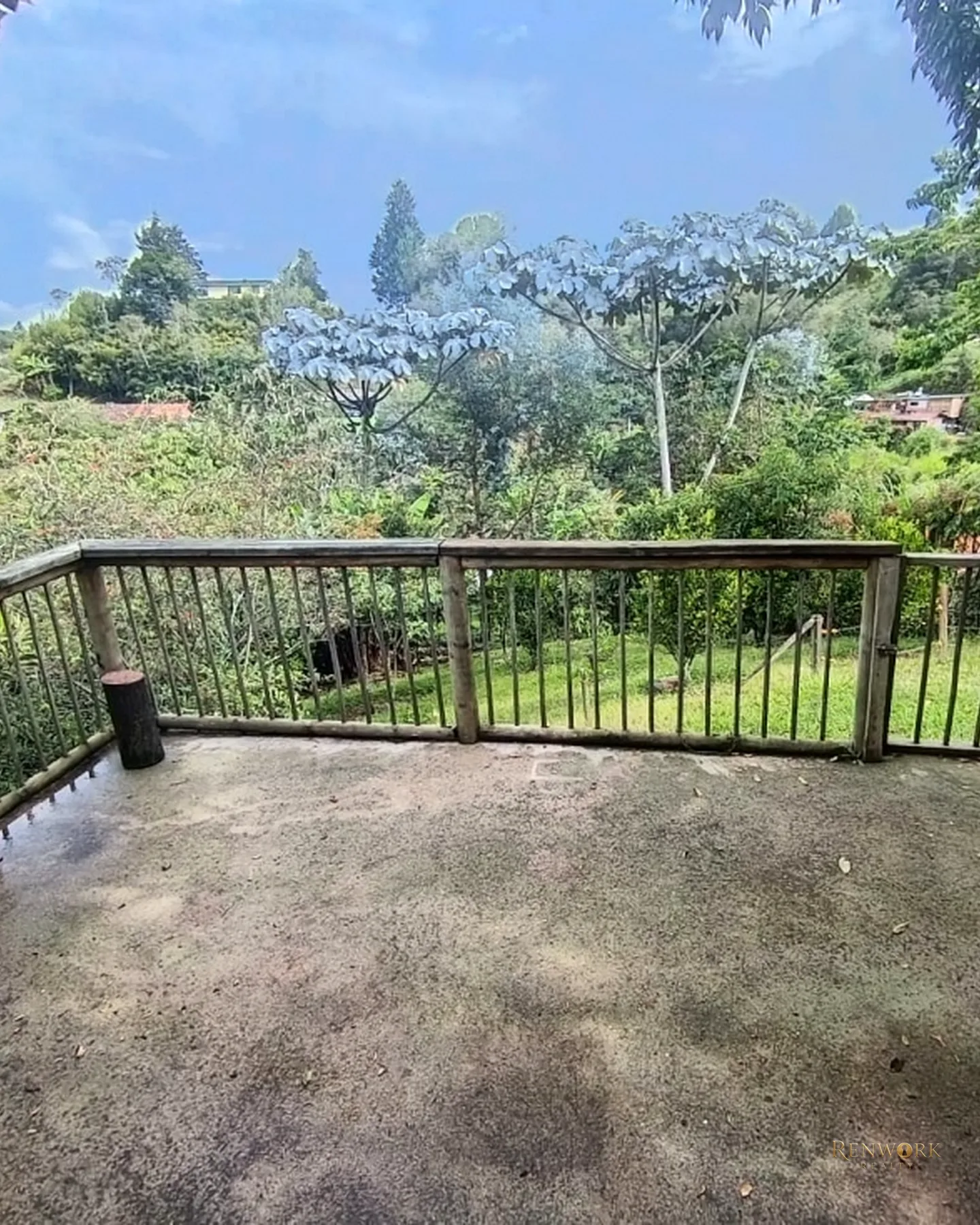 FINCA 2.350M² GUARNE VÍA AEROPUE $1.300M, GARAJE 20 CARROS Y PERMUTA · foto 7