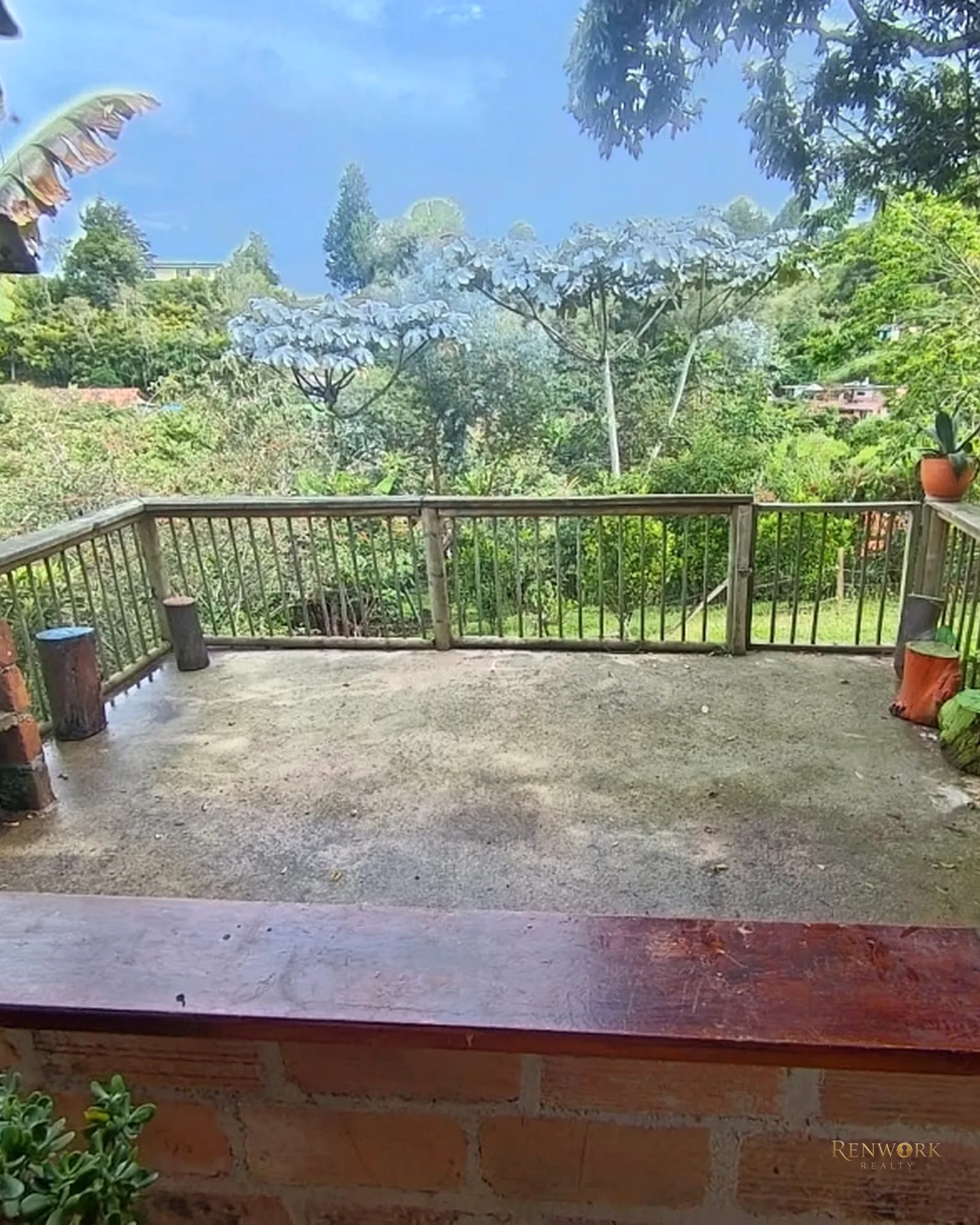 FINCA 2.350M² GUARNE VÍA AEROPUE $1.300M, GARAJE 20 CARROS Y PERMUTA · foto 4