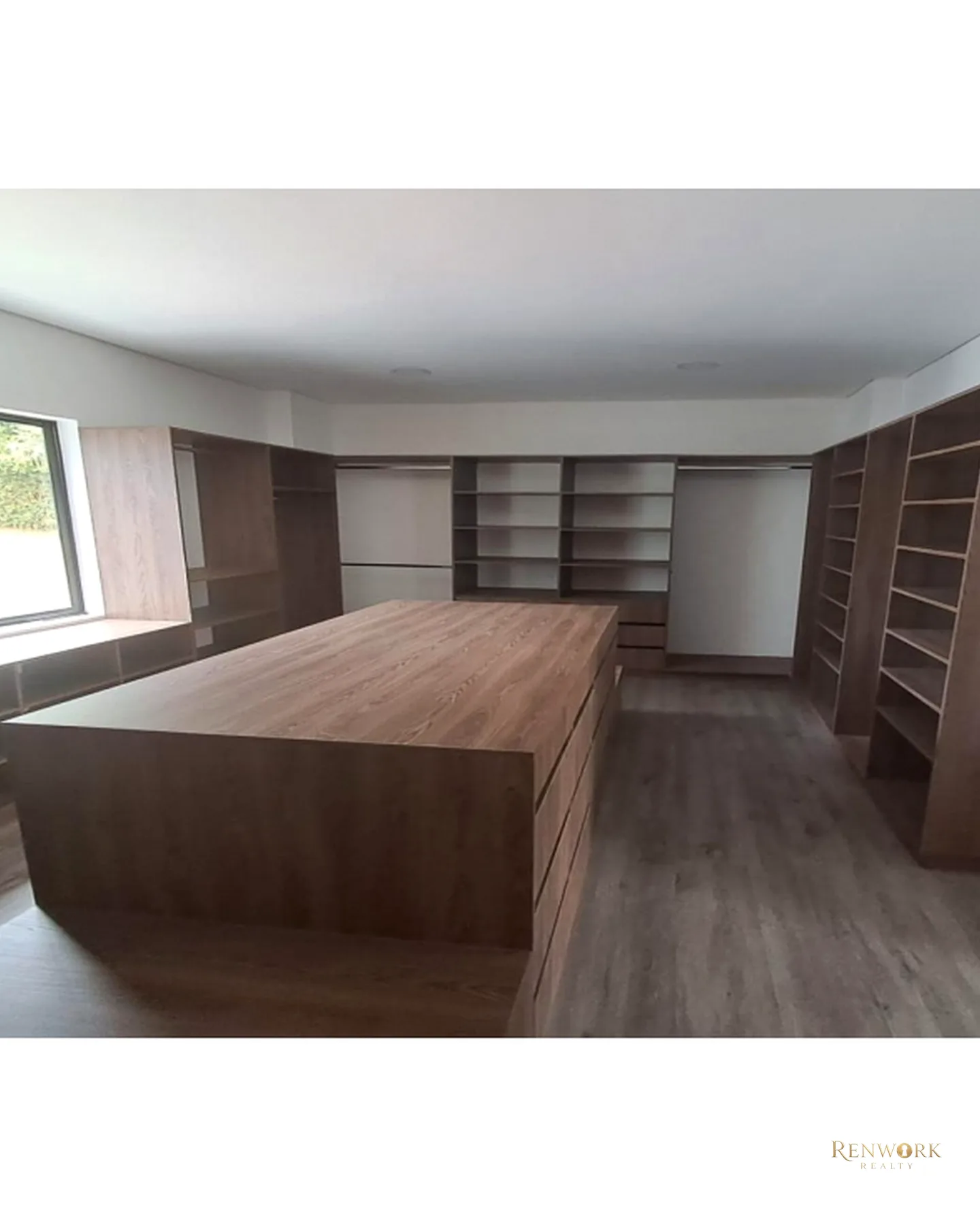 FINCA 2.563M² CARMEN DE VIBORAL | CASA 620M², 7 ALCOBAS Y GARAJES 🏞️✨ · foto 2