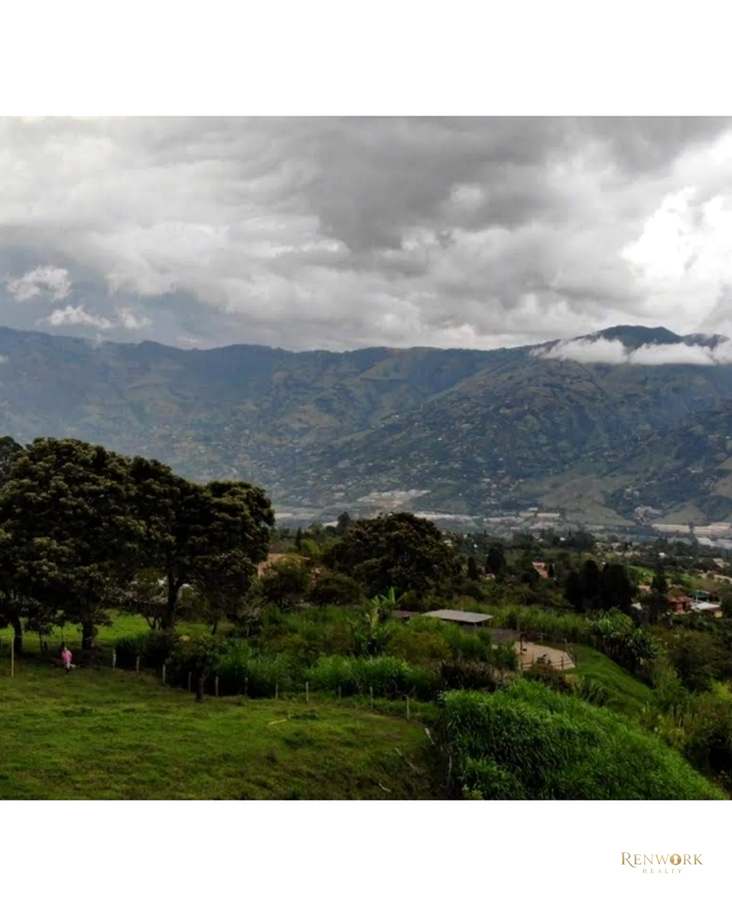 FINCA 48.000M² GIRARDOTA, 28 CABALLERIZAS, AVALÚO $7.000M Y PERMUTA 🐎 · foto 11
