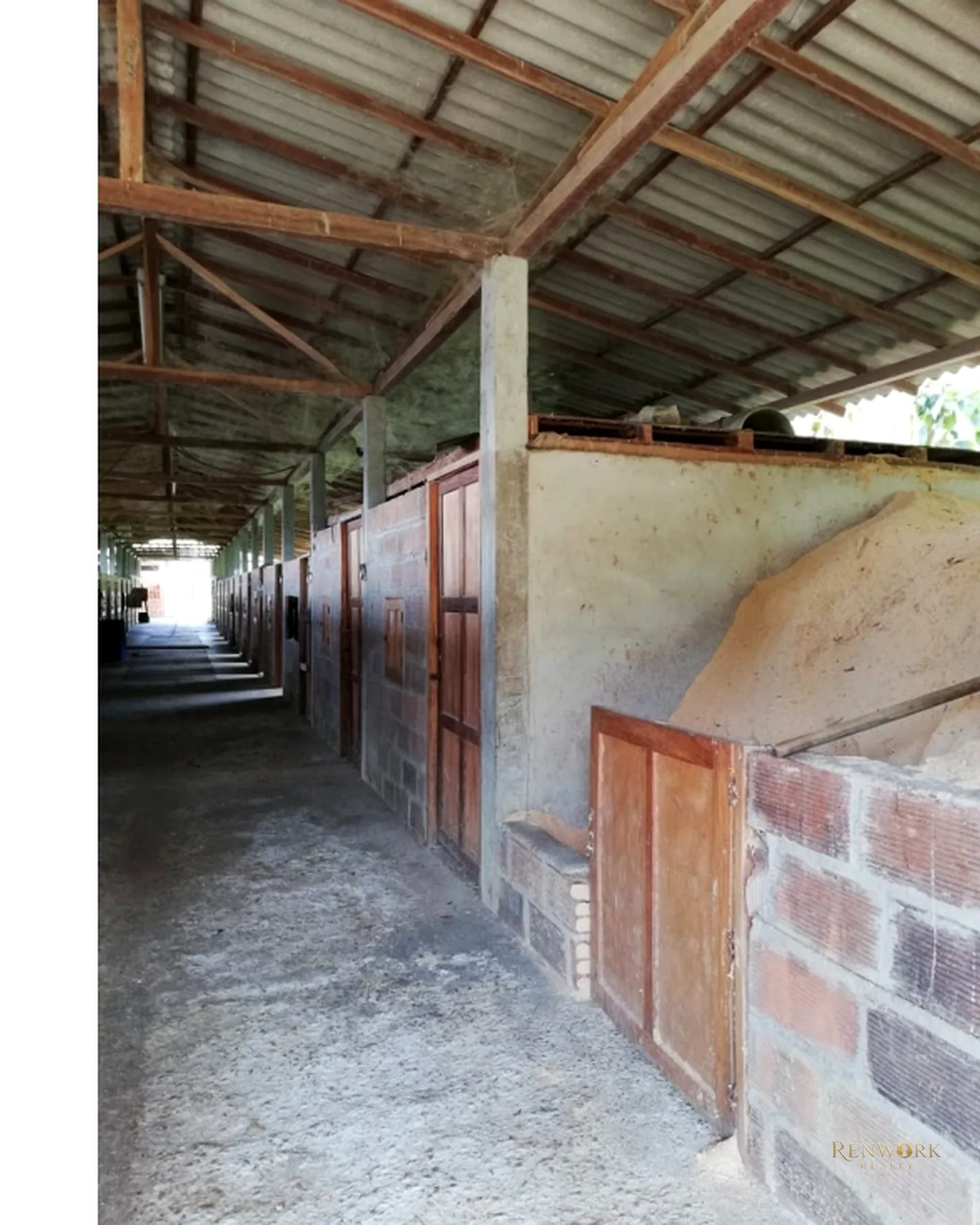 FINCA 48.000M² GIRARDOTA, 28 CABALLERIZAS, AVALÚO $7.000M Y PERMUTA 🐎 · foto 3