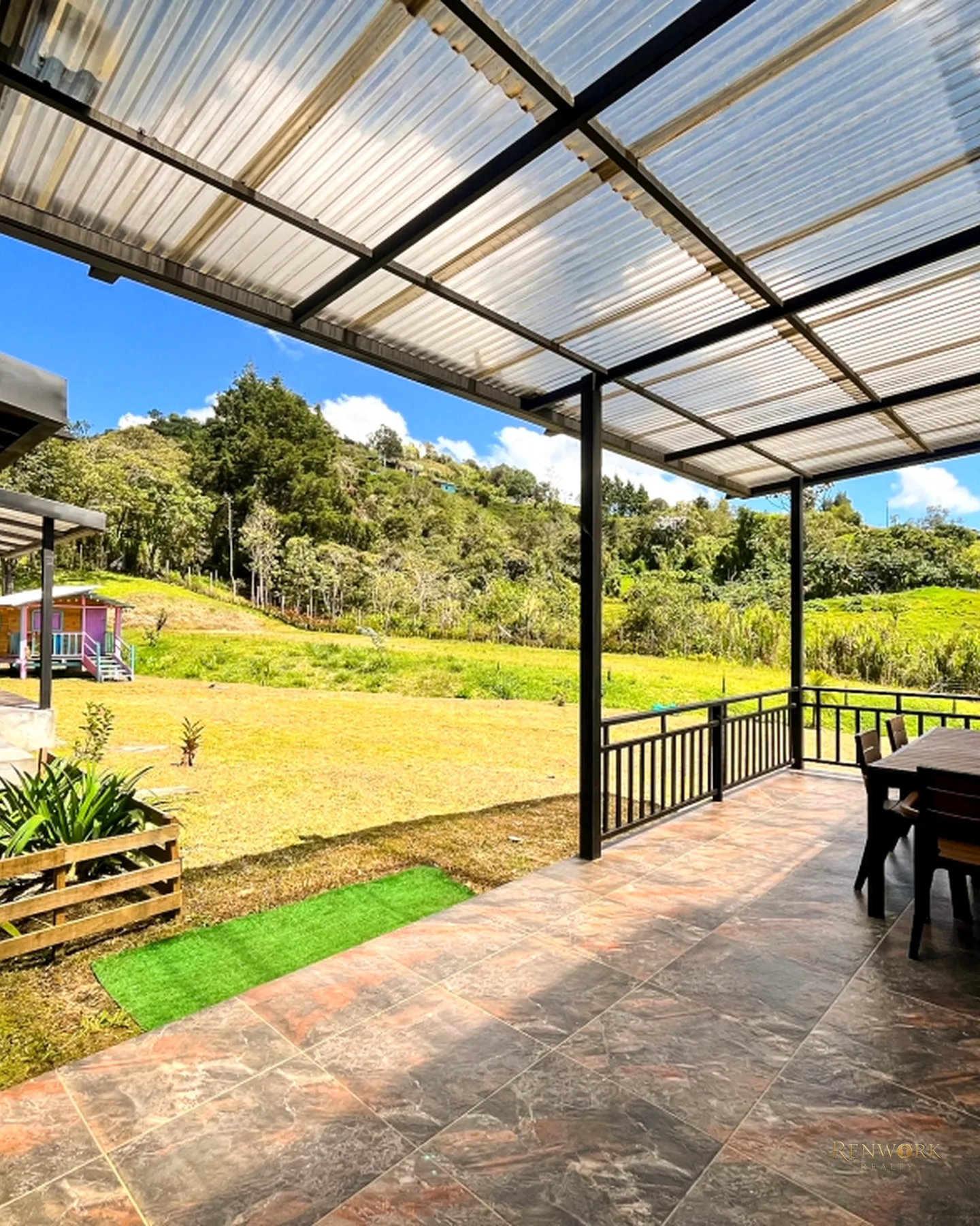 FINCA CON EXCELENTE Y MODERNA CASA CON HERMOSOS ACABADOS EN GUARNE · foto 16