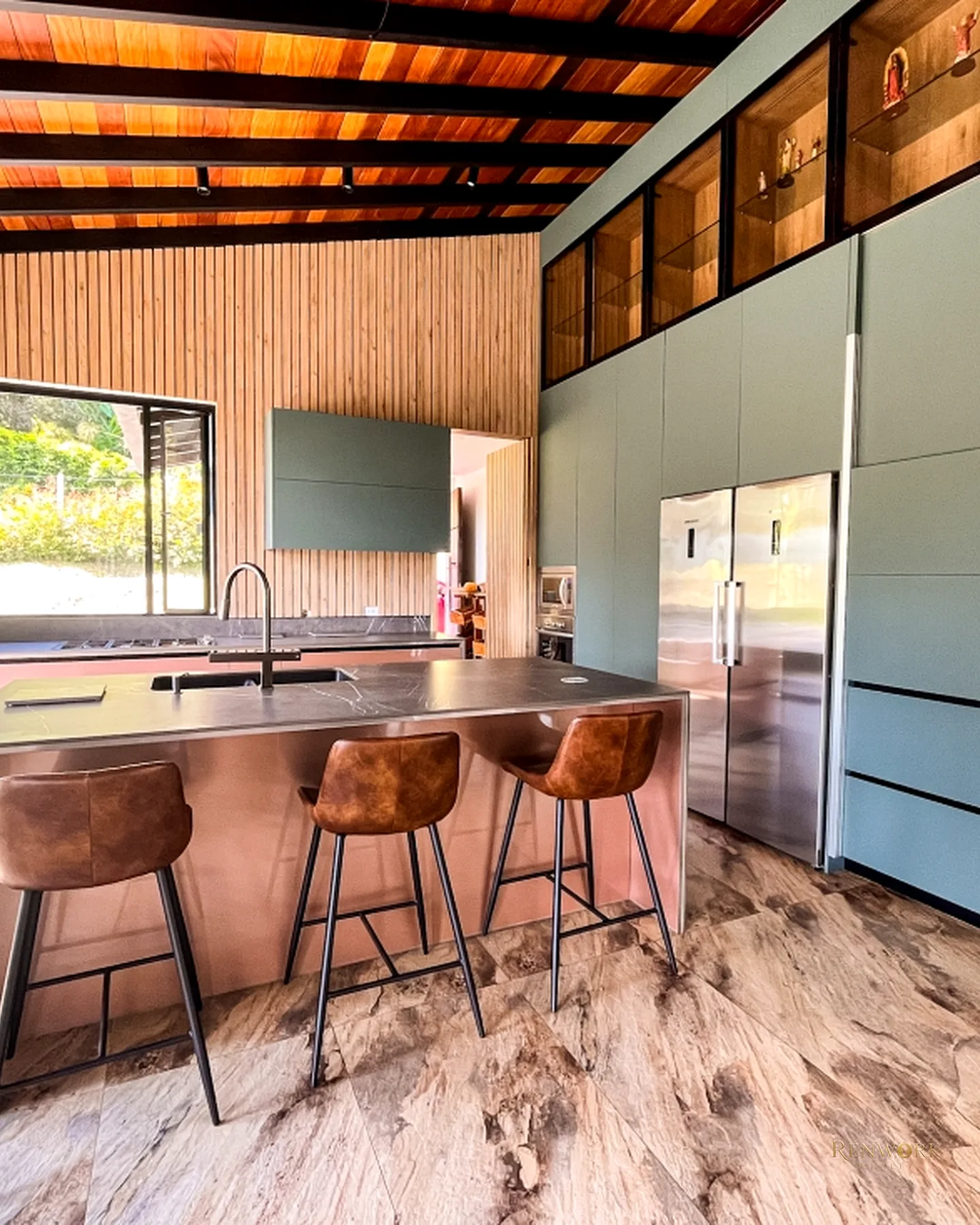 FINCA CON EXCELENTE Y MODERNA CASA CON HERMOSOS ACABADOS EN GUARNE · foto 5