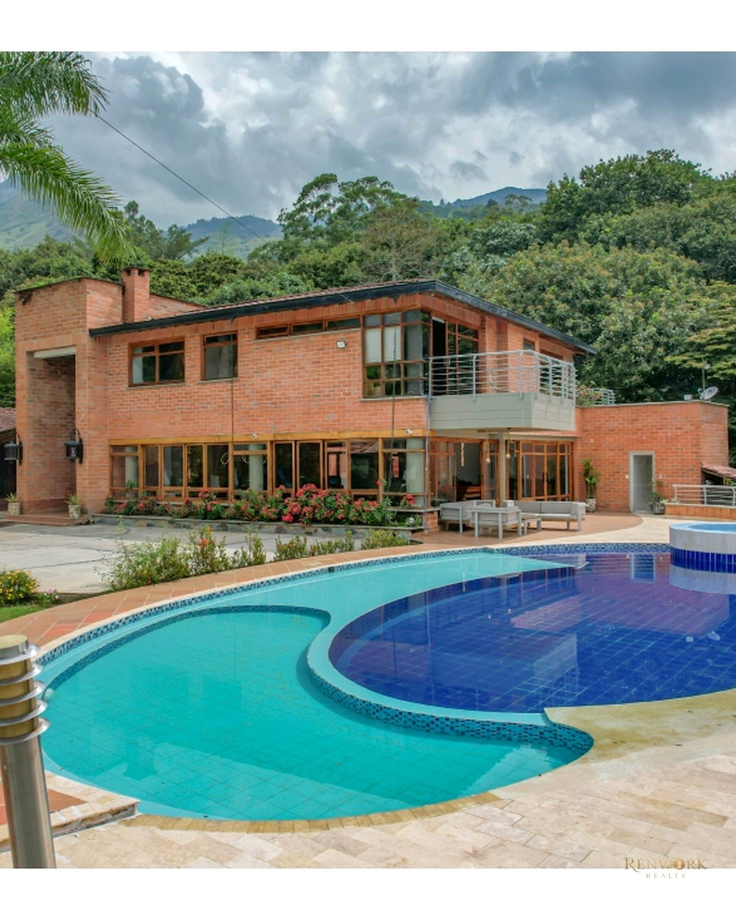 FINCA EN COPACABANA LIMONAR 5 PESEBRERAS 10 HABITACIONES, PISCINA · foto 1