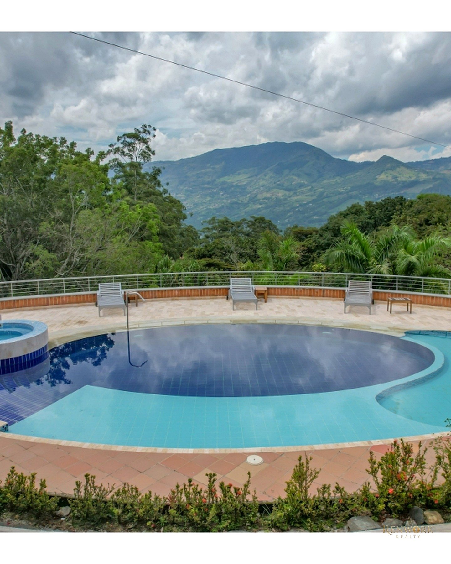 FINCA EN COPACABANA LIMONAR 5 PESEBRERAS 10 HABITACIONES, PISCINA · foto 9