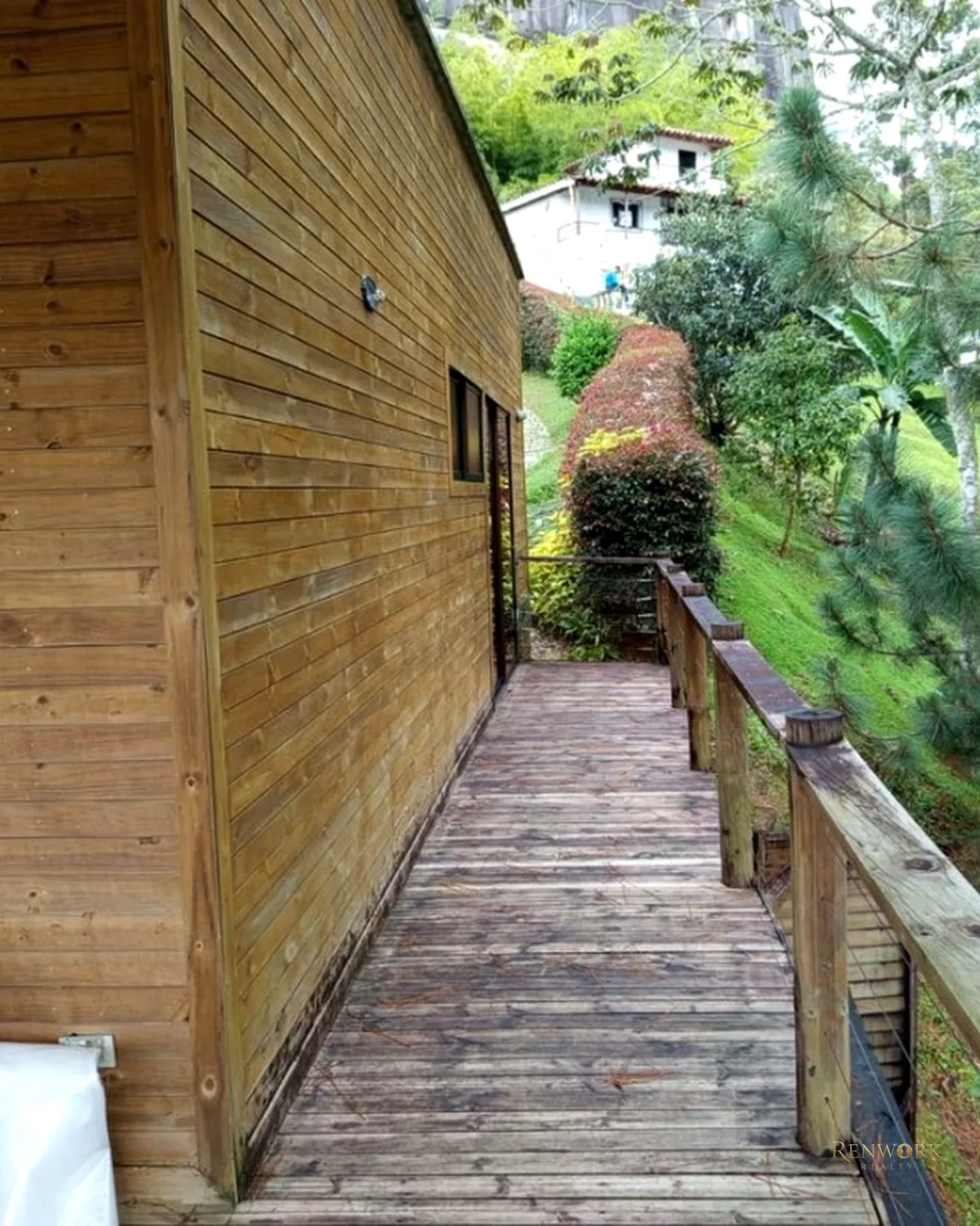 FINCA EN VENTA EL PEÑOL CON EMBALSE PERMITE RENTAS CORTAS · foto 13