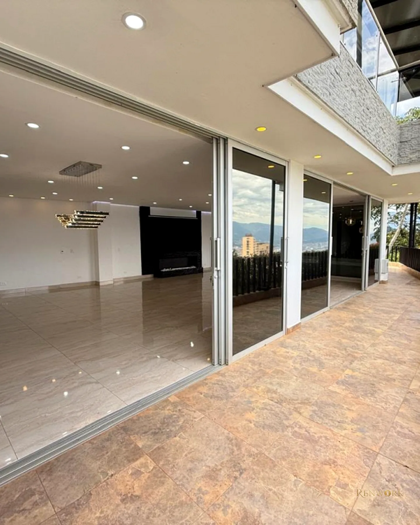 HERMOSA CASA CON VISTA A LA CIUDAD EN LAS PALMAS · foto 9