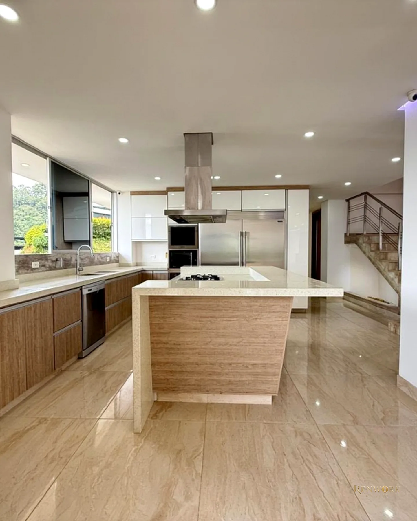 HERMOSA CASA CON VISTA A LA CIUDAD EN LAS PALMAS · foto 4