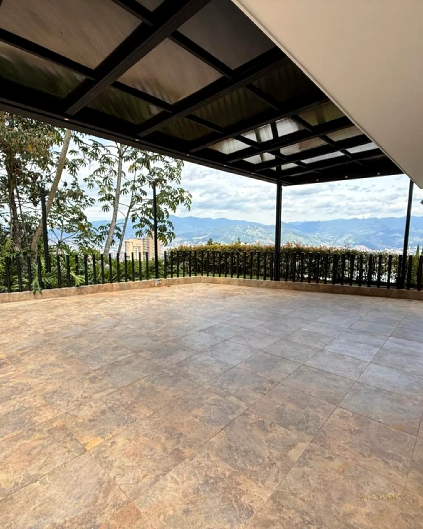 HERMOSA CASA CON VISTA A LA CIUDAD EN LAS PALMAS · foto 16