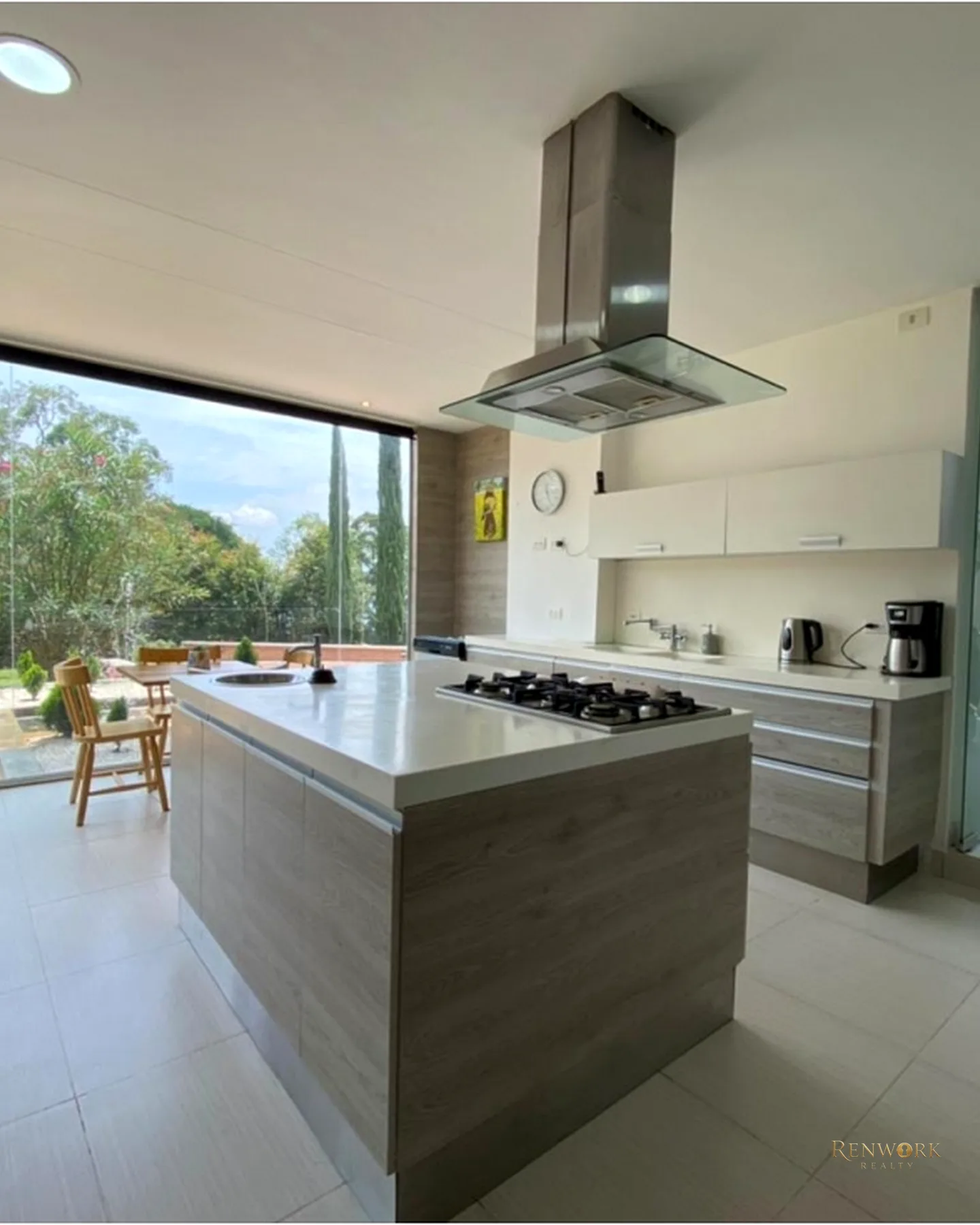 HERMOSA CASA CON ZONAS VERDES EN LOS BALSOS · foto 4