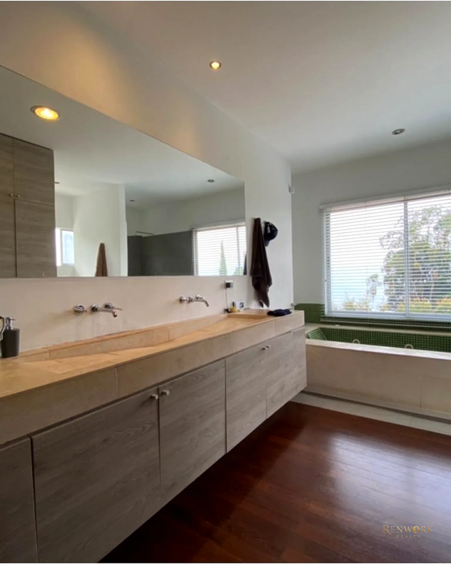 HERMOSA CASA CON ZONAS VERDES EN LOS BALSOS · foto 8
