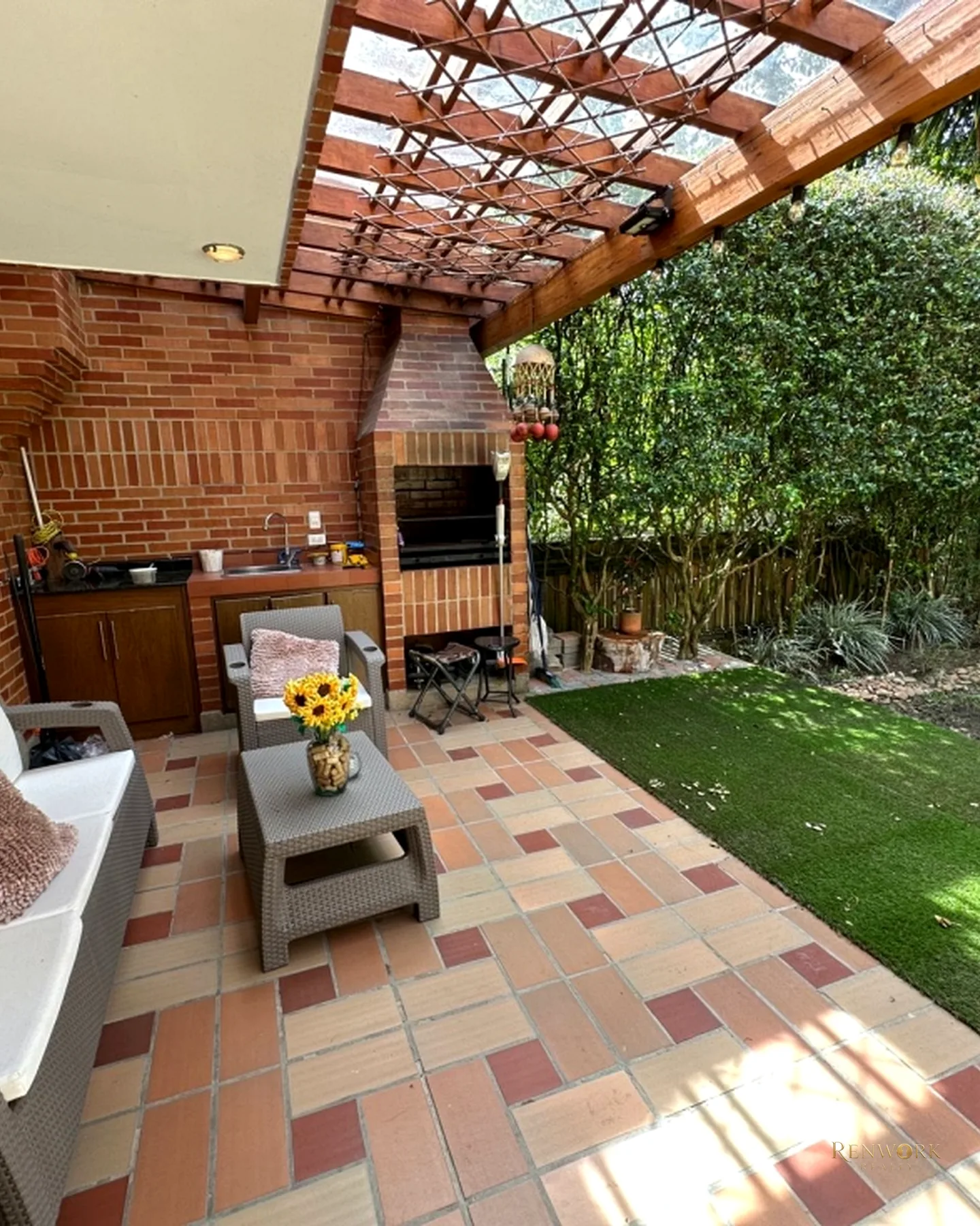 HERMOSA CASA EN ENVIGADO LOMA DE LAS BRUJAS EN UNIDAD CERRADA · foto 14