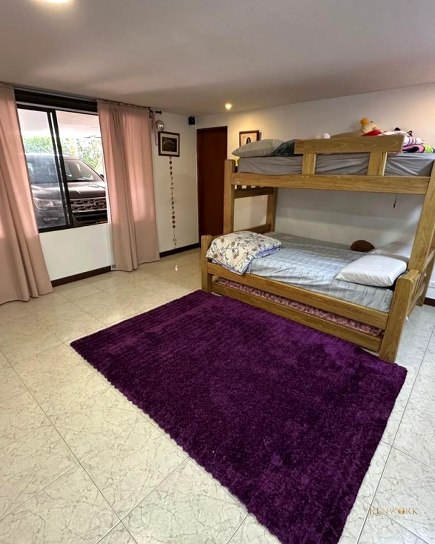 HERMOSA CASA EN ENVIGADO LOMA DE LAS BRUJAS EN UNIDAD CERRADA · foto 10