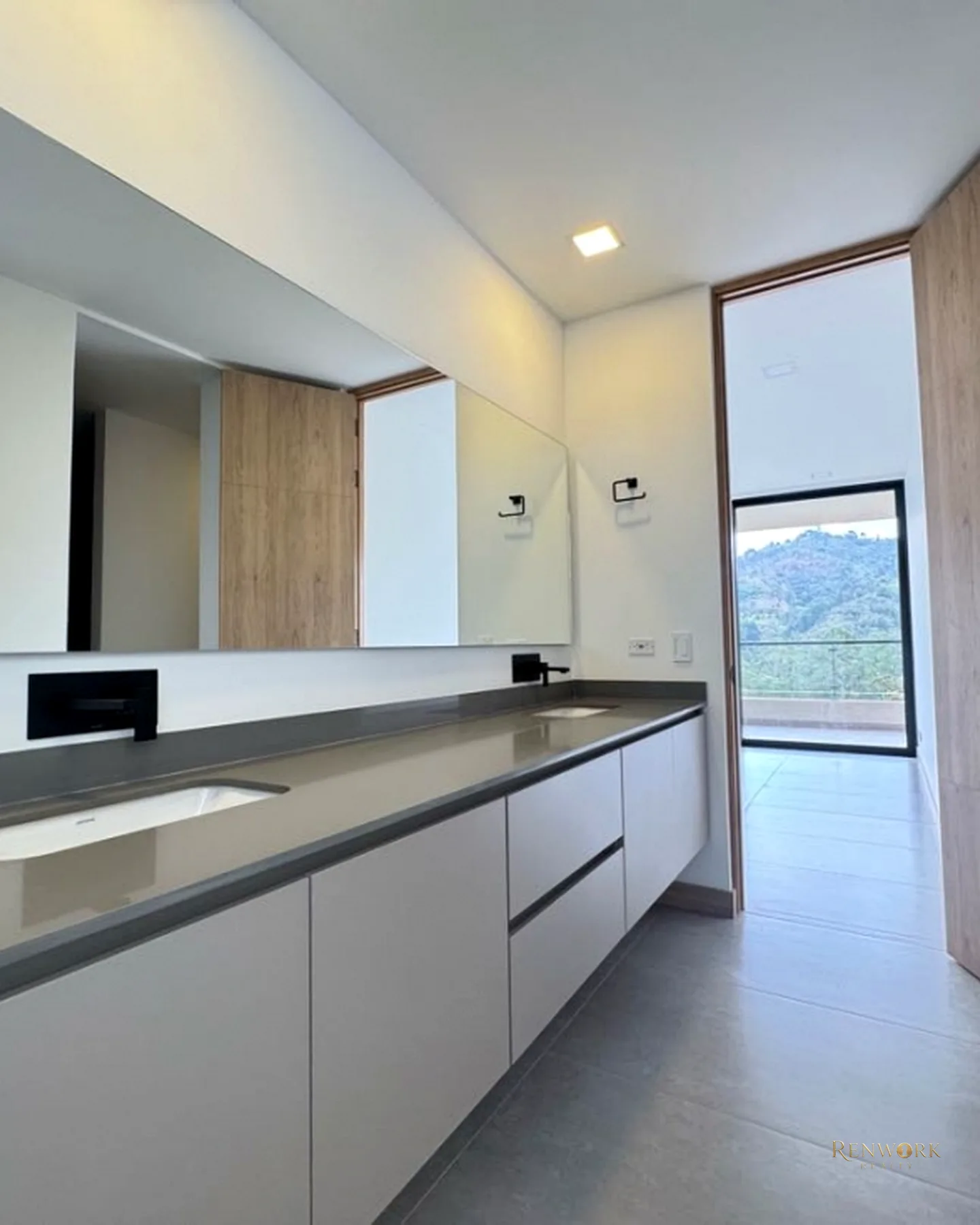 HERMOSA CASA EN VENTA UBICADA EN RIONEGRO VIA SAJONIA · foto 3