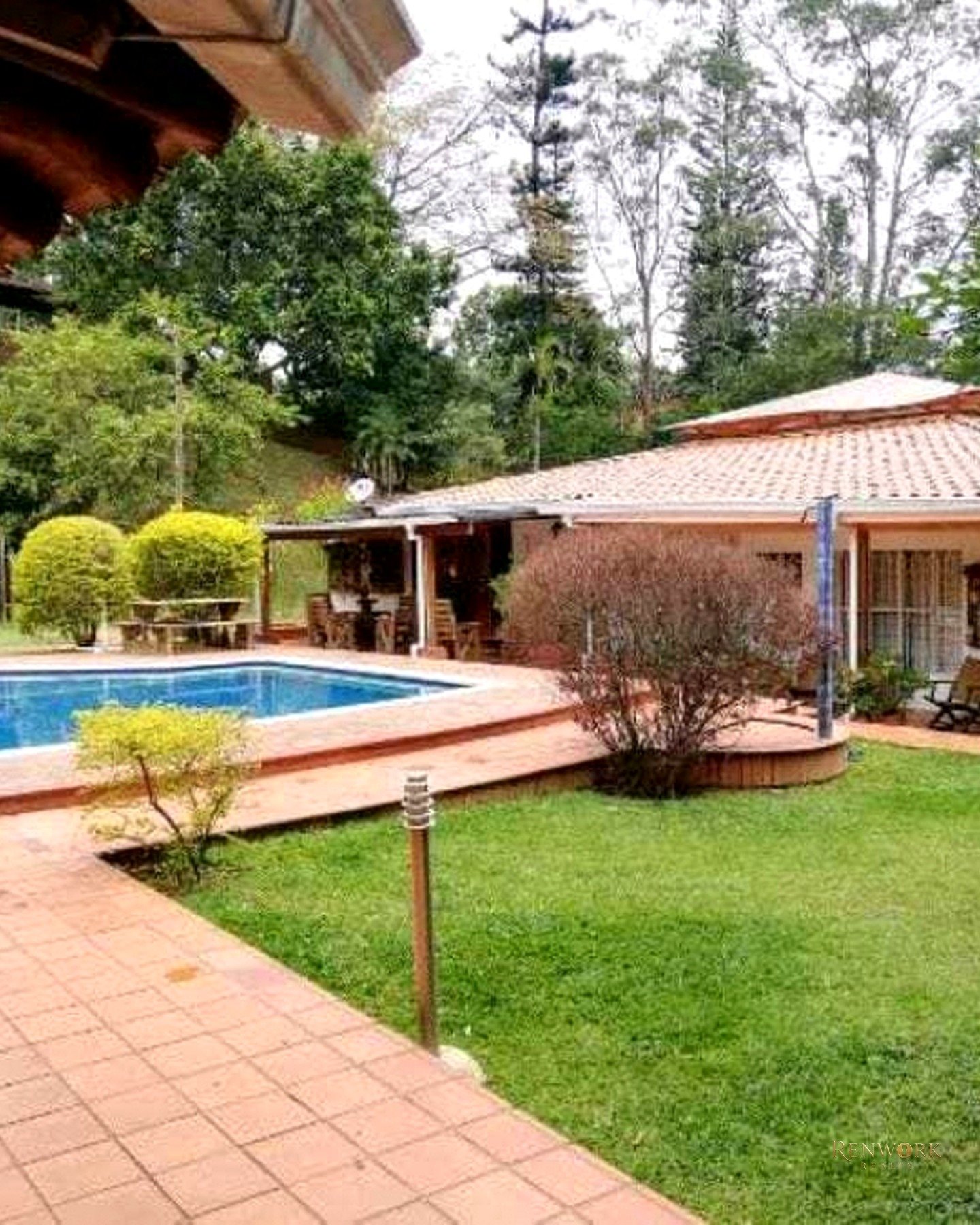 Vista de HERMOSA CASA FINCA CAMPESTRE EN COPACABANA CON PISCINA. PARCELACIÓN