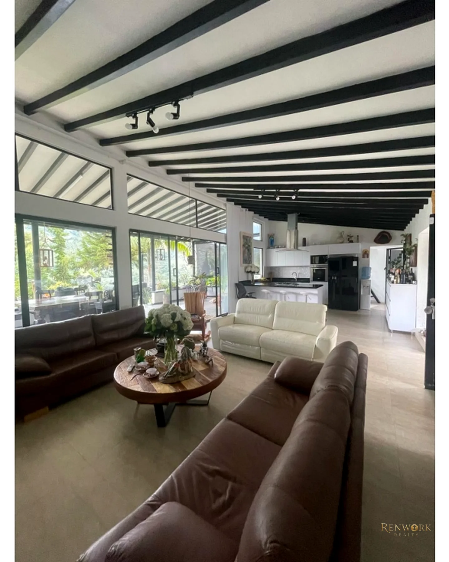 HERMOSA CASA FINCA EN EL RETIRO · foto 1