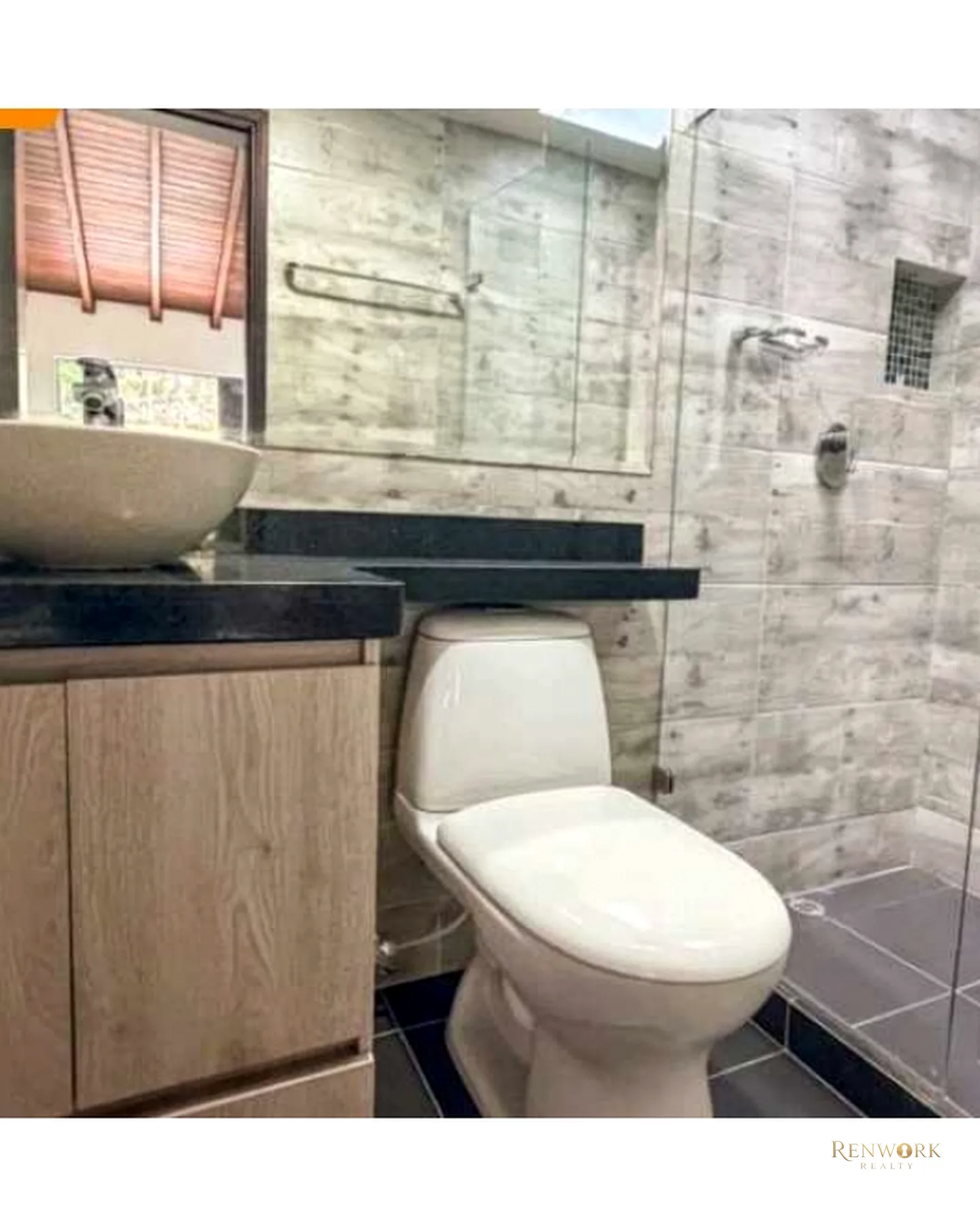 HERMOSA CASA REMODELADA EN ENVIGADO LOMA DE BENEDICTOS · foto 8