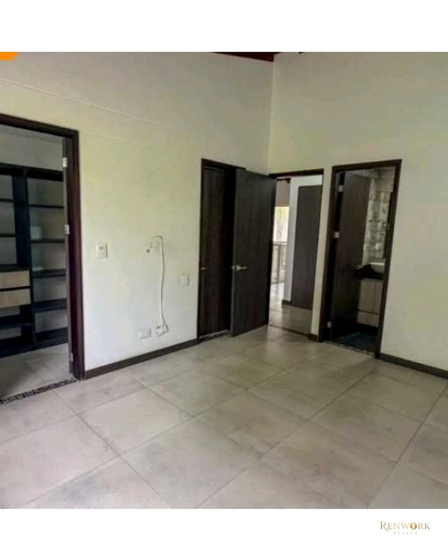 HERMOSA CASA REMODELADA EN ENVIGADO LOMA DE BENEDICTOS · foto 15