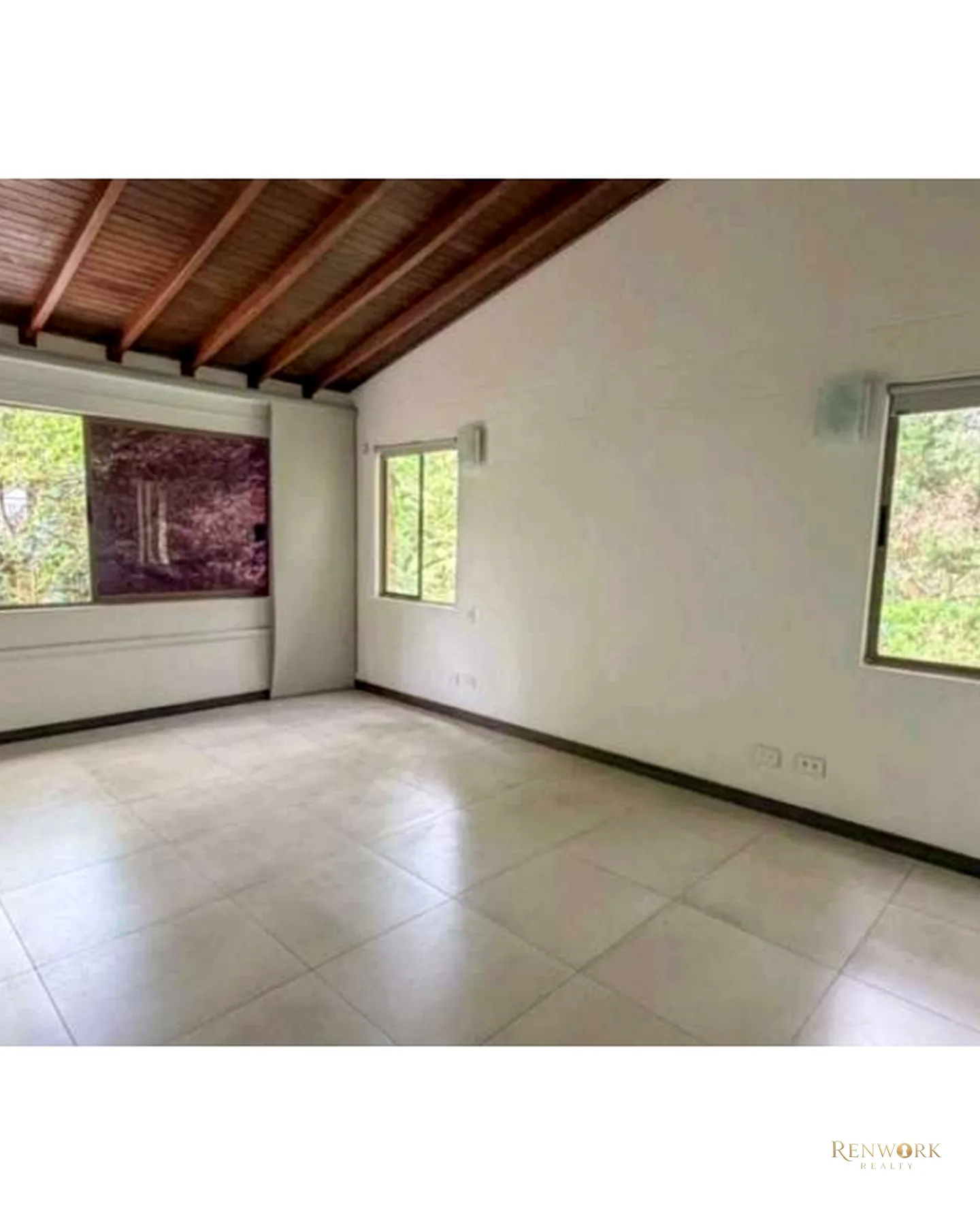 HERMOSA CASA REMODELADA EN ENVIGADO LOMA DE BENEDICTOS · foto 18