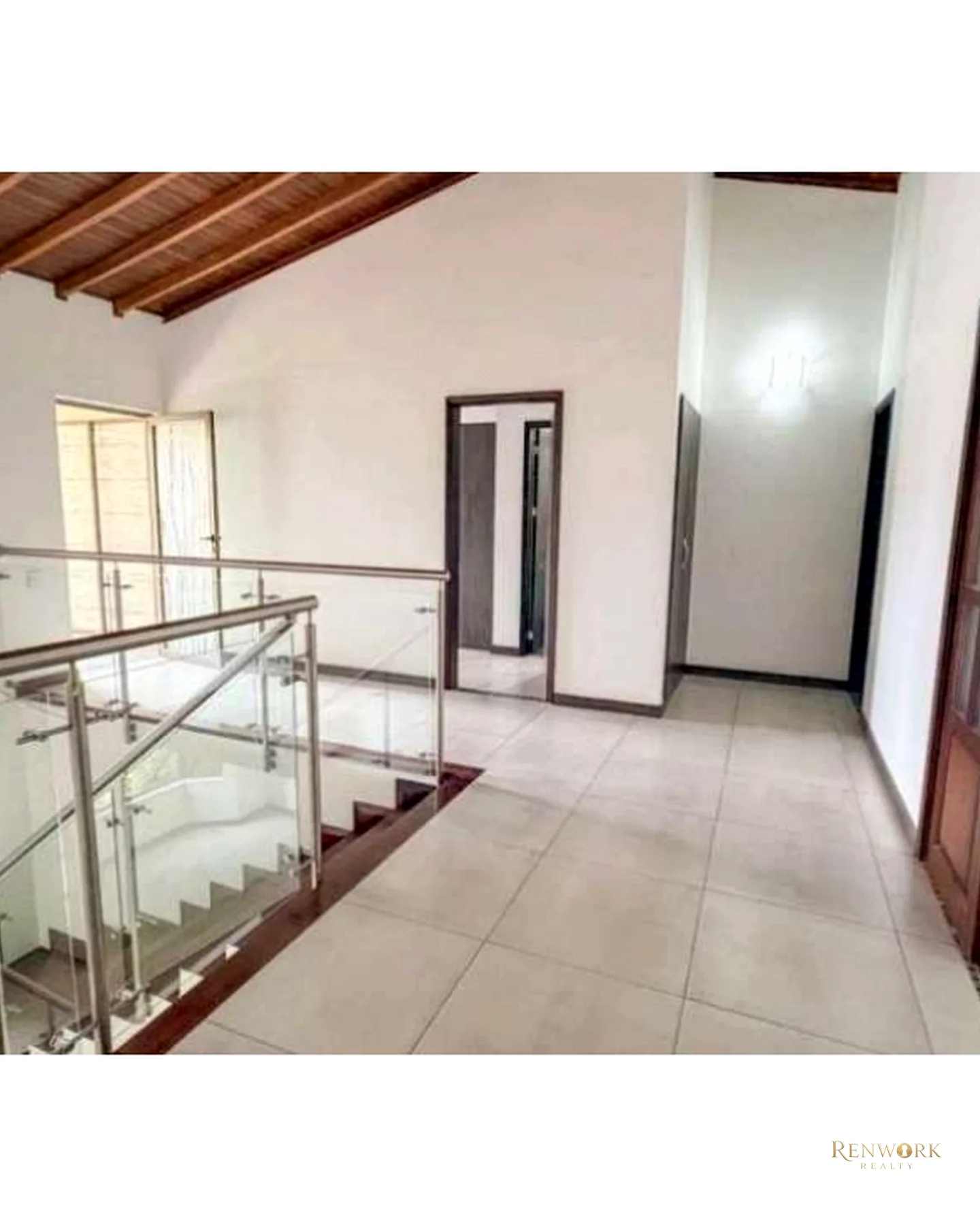 HERMOSA CASA REMODELADA EN ENVIGADO LOMA DE BENEDICTOS · foto 10