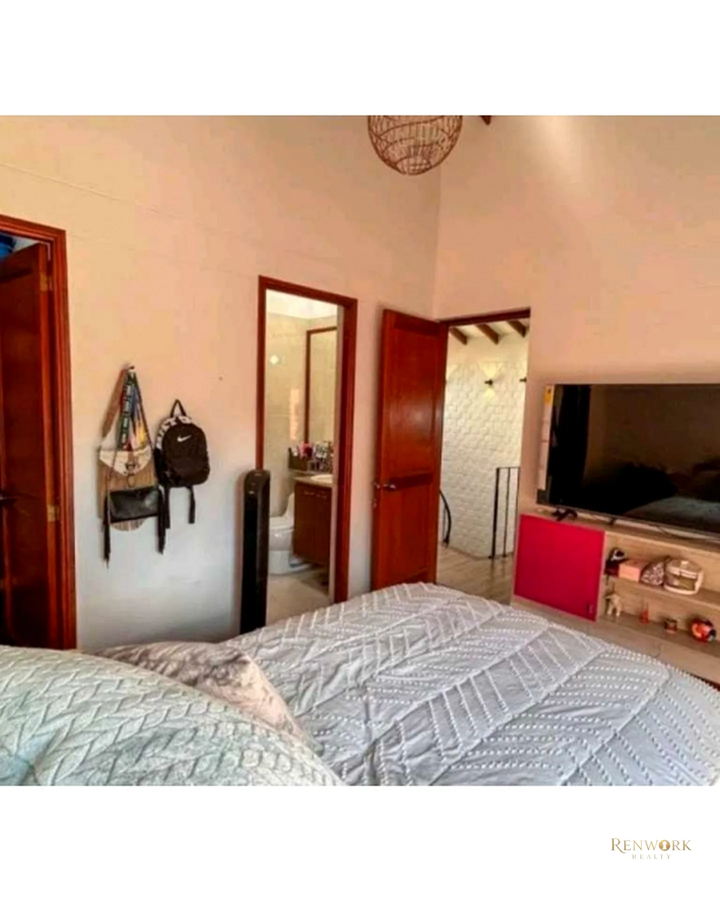 HERMOSA CASA REMODELADA EN LA SEBASTIANA/ENVIGADO · foto 8