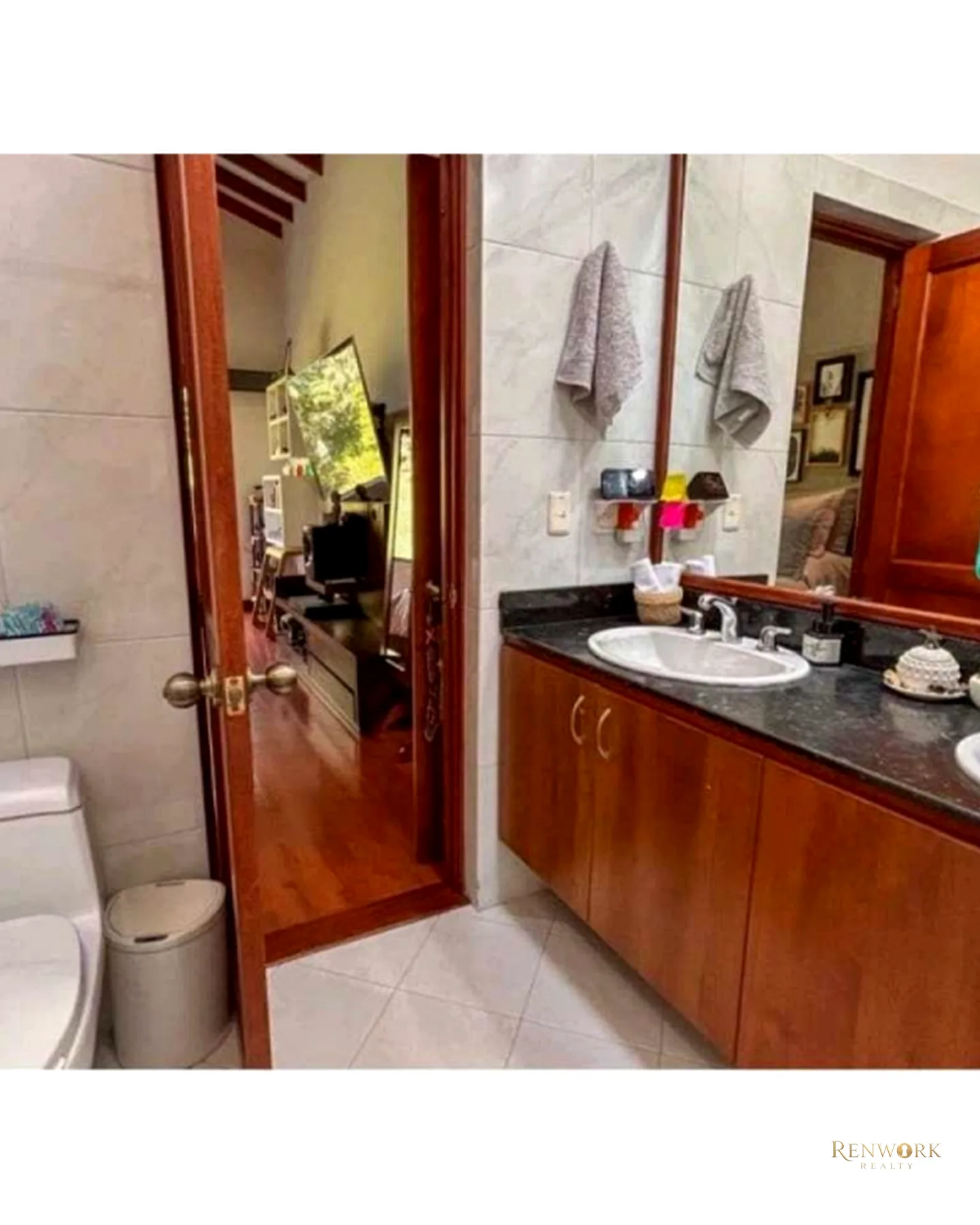 HERMOSA CASA REMODELADA EN LA SEBASTIANA/ENVIGADO · foto 14