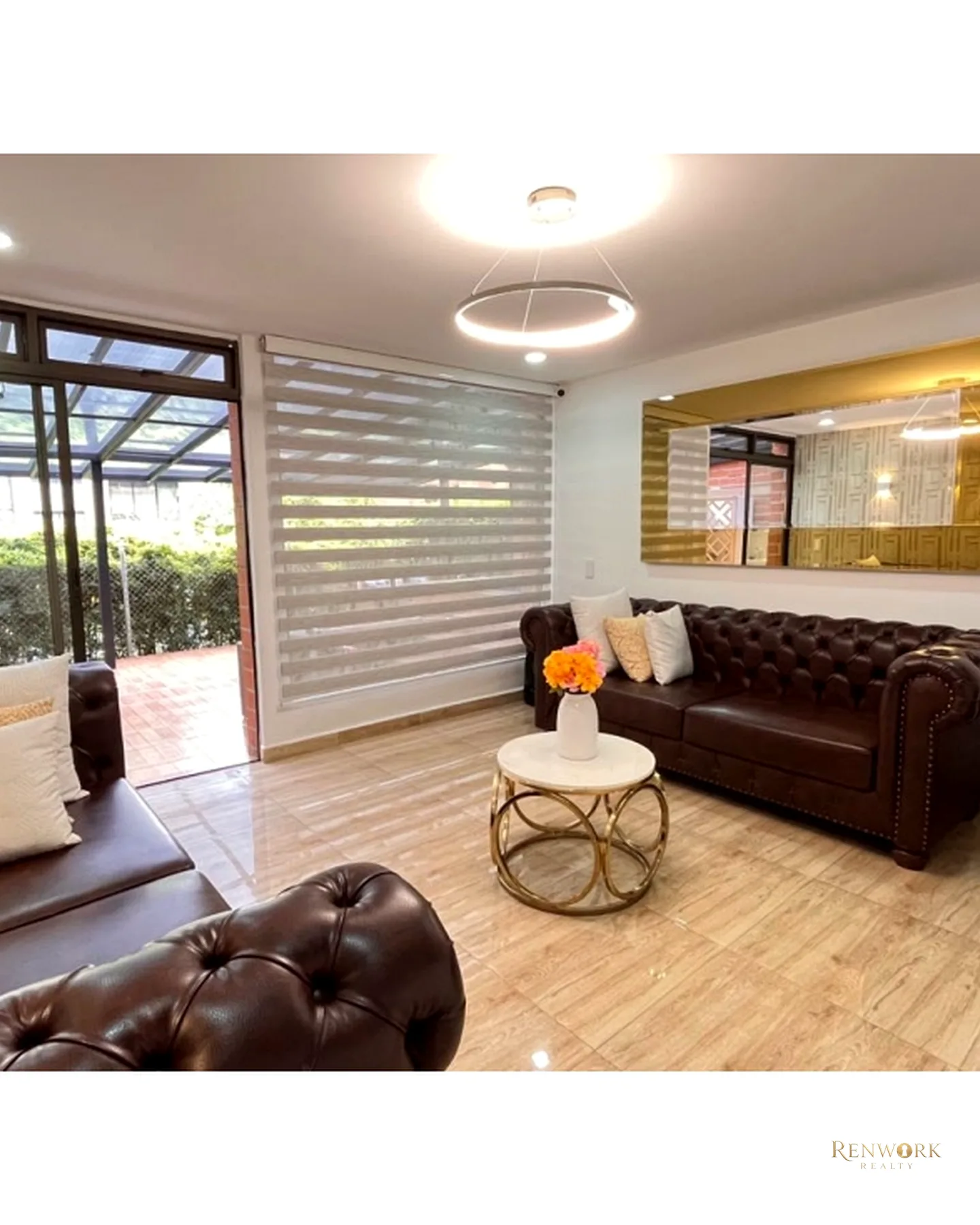 HERMOSA CASA SECTOR EL TESORO - POBLADO · foto 2