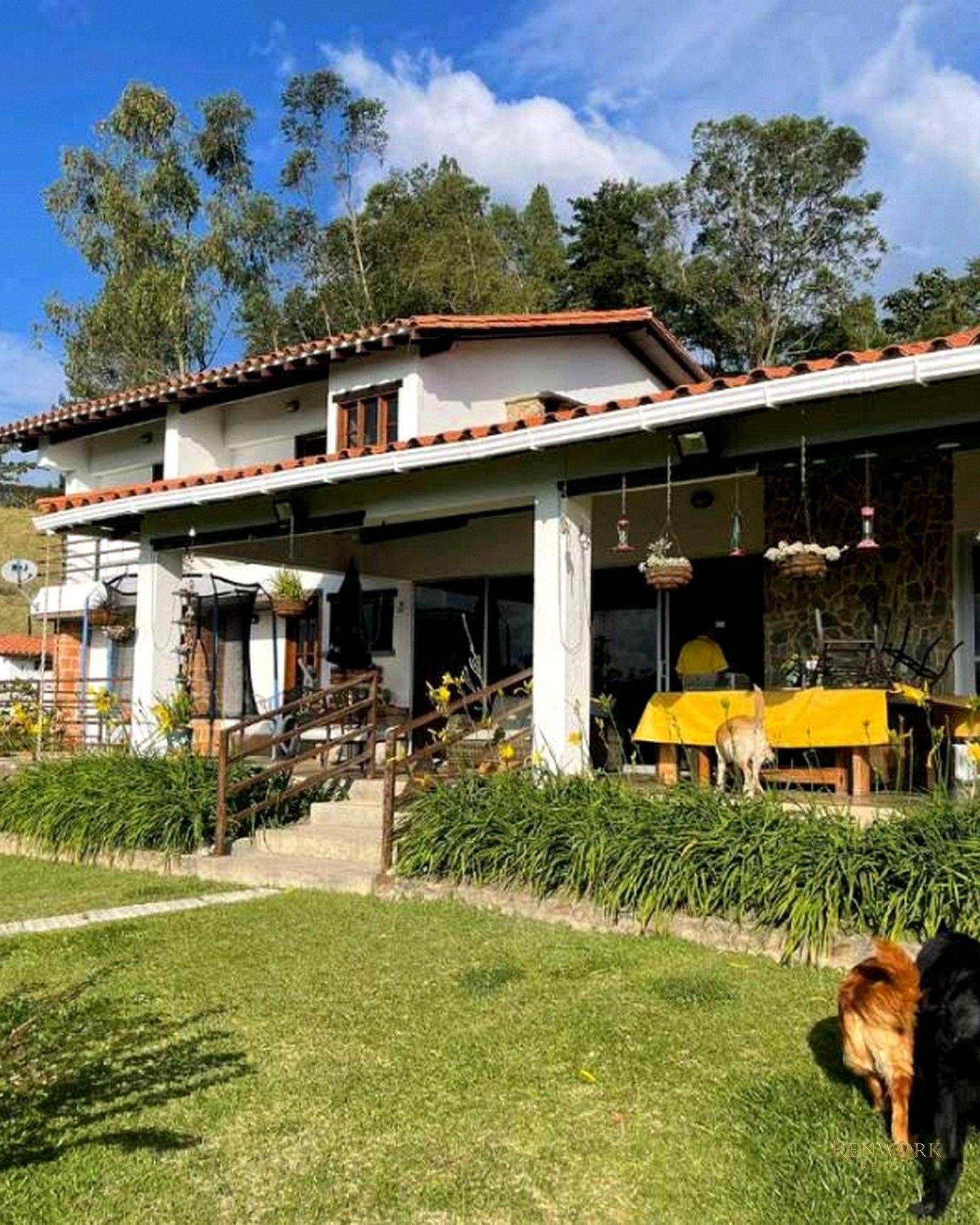 Vista de HERMOSA FINCA EN MARINILLA. CASA DE MUÑECAS Y ZONA INFANTIL. ANTIOQUIA