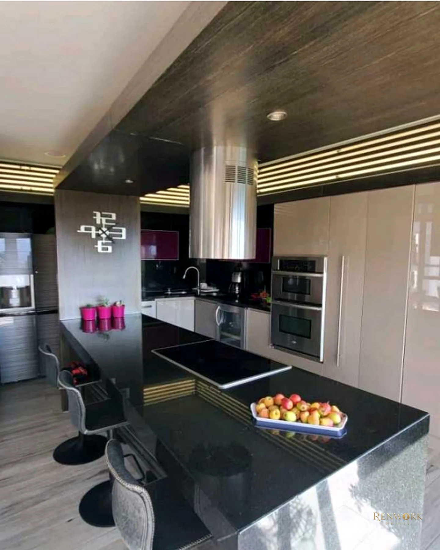 HERMOSO APARTAMENTO CERCA ALA VISITACIÓN, UNIDAD MUY FAMILIAR. · foto 3