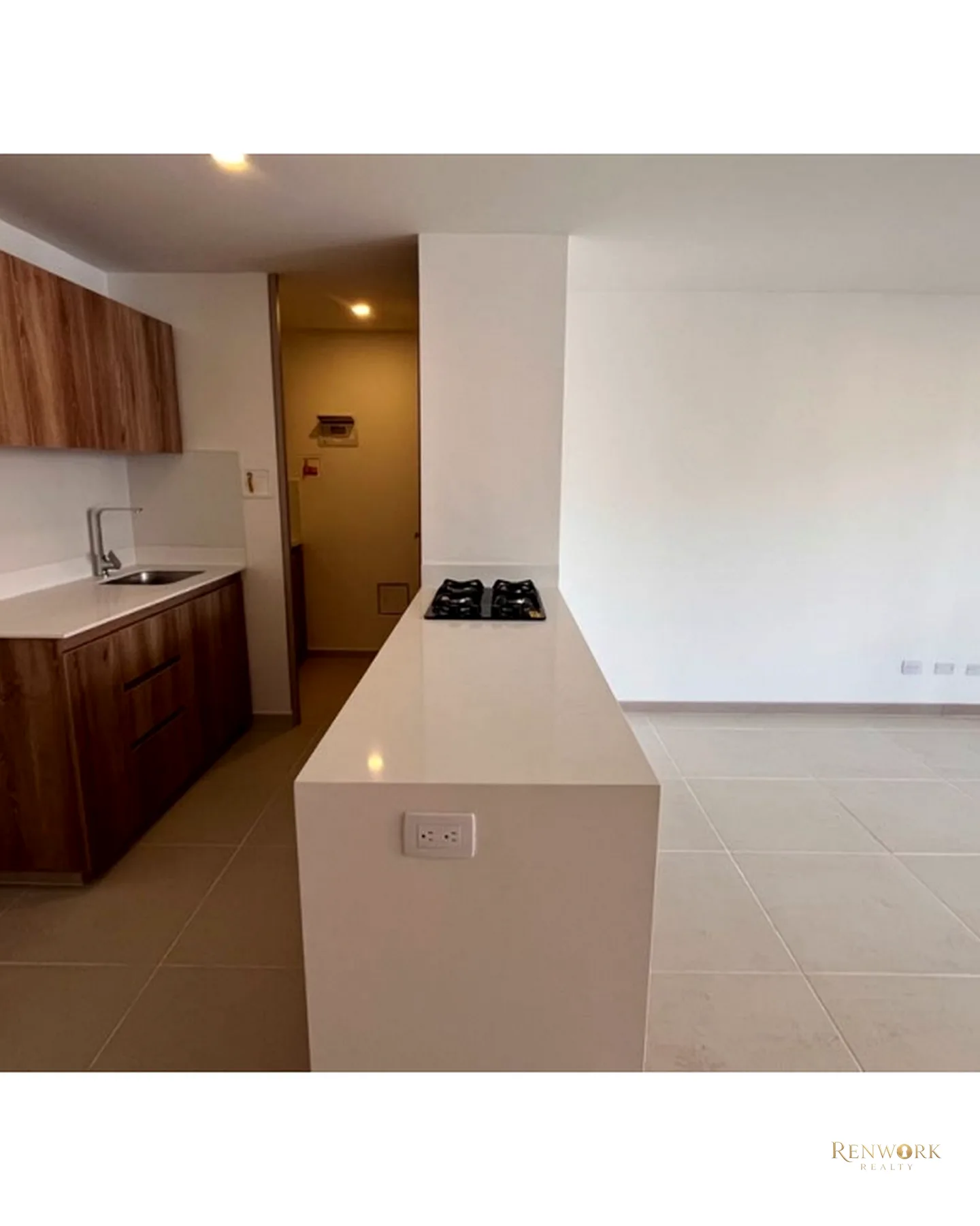 HERMOSO APARTAMENTO CIUDAD DEL RÍO - EL POBLADO · foto 3