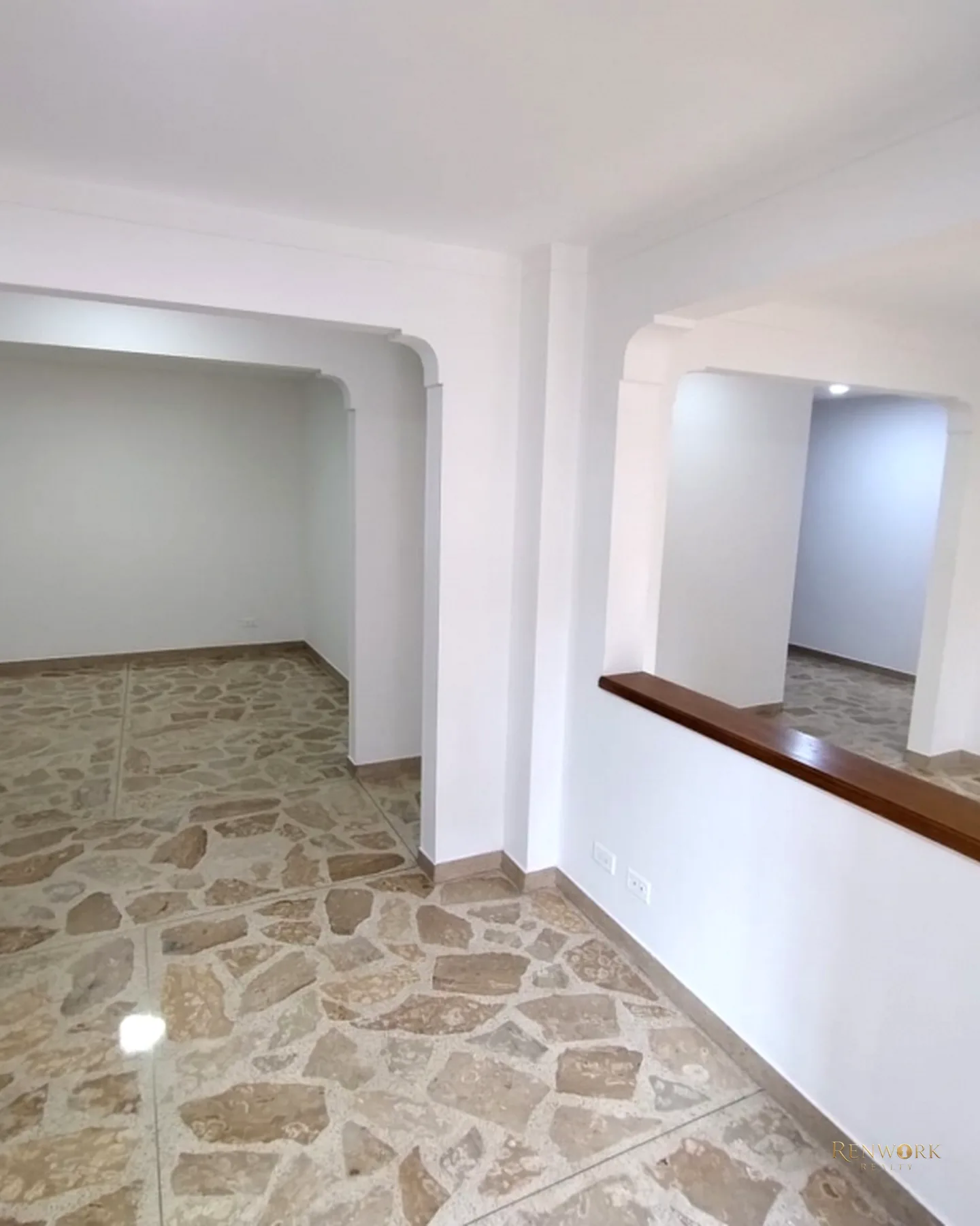 HERMOSO APARTAMENTO CON TERRAZA EN EL CORAZON DE LAURELES · foto 6