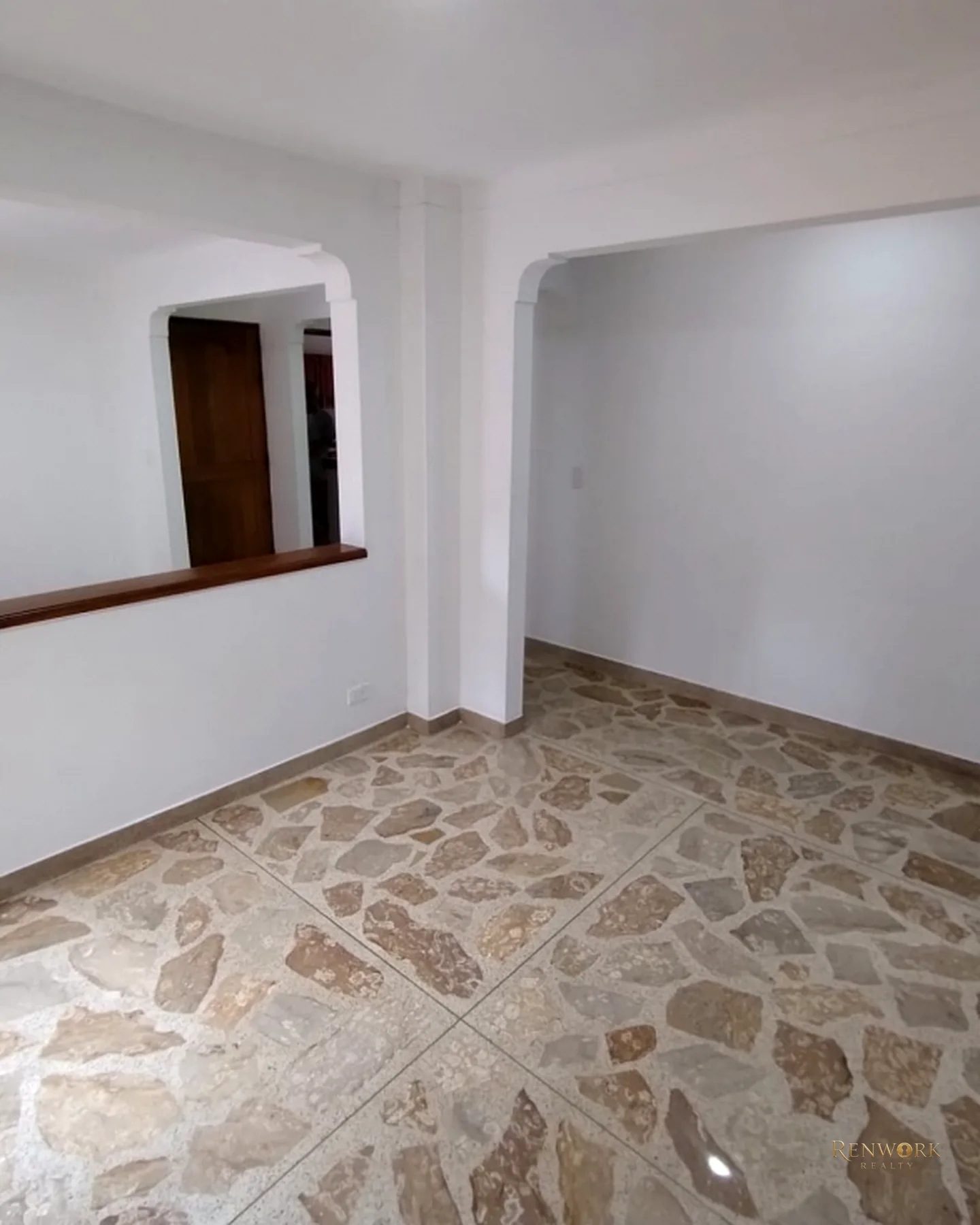 HERMOSO APARTAMENTO CON TERRAZA EN EL CORAZON DE LAURELES · foto 7