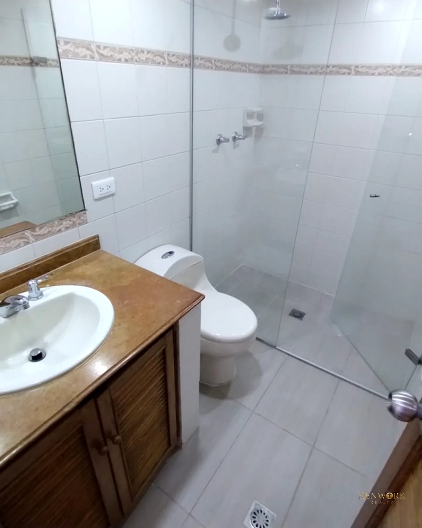 HERMOSO APARTAMENTO CON TERRAZA EN EL CORAZON DE LAURELES · foto 14