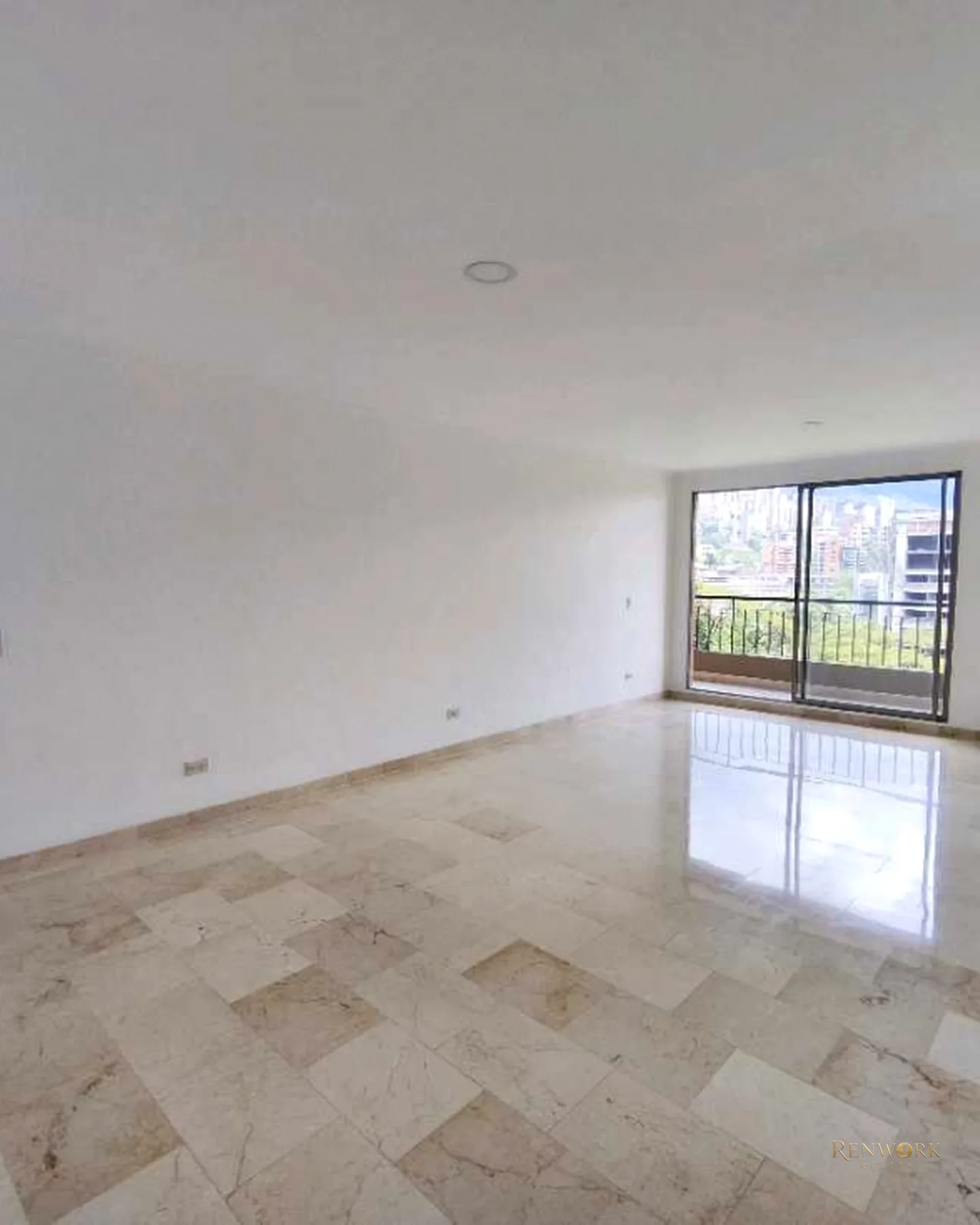 HERMOSO APARTAMENTO CON TERRAZA SECTOR COUNTRY CLUB - POBLADO · foto 2