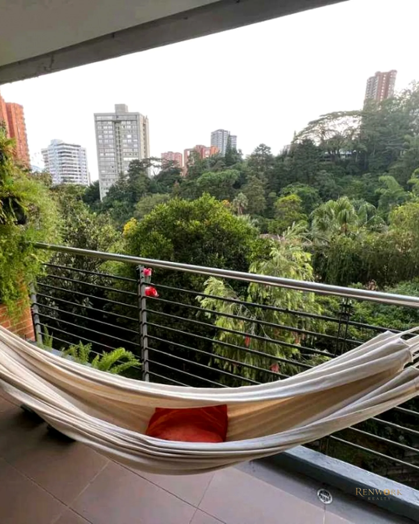 HERMOSO APARTAMENTO CON TERRAZA - VISTA A BOSQUE NATIVO TRV SUPERIOR · foto 13