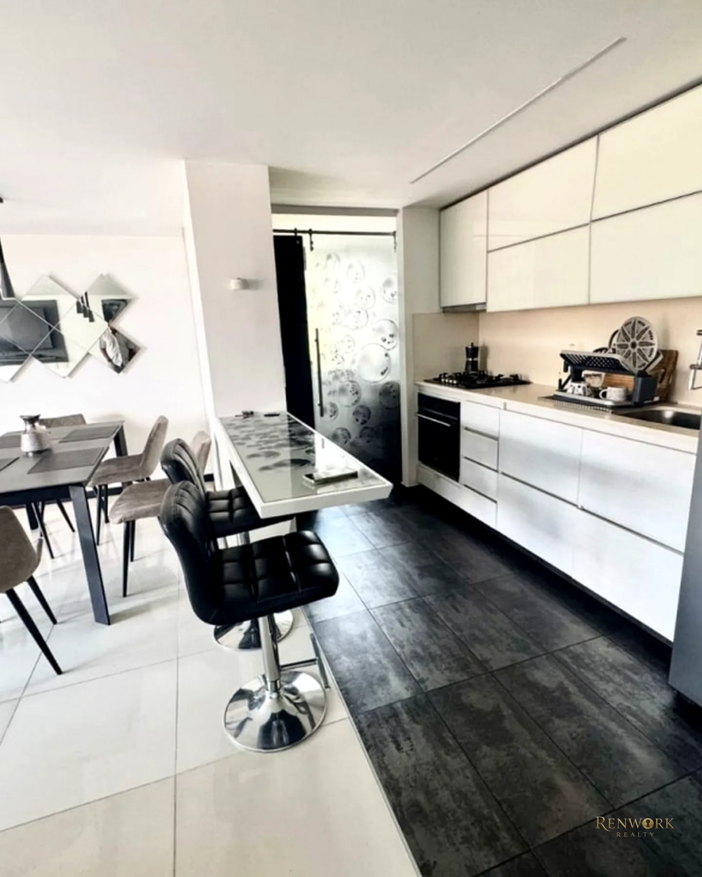 HERMOSO APARTAMENTO EN CASTROPOL SECTOR LOMA DEL ENCIERRO · foto 3