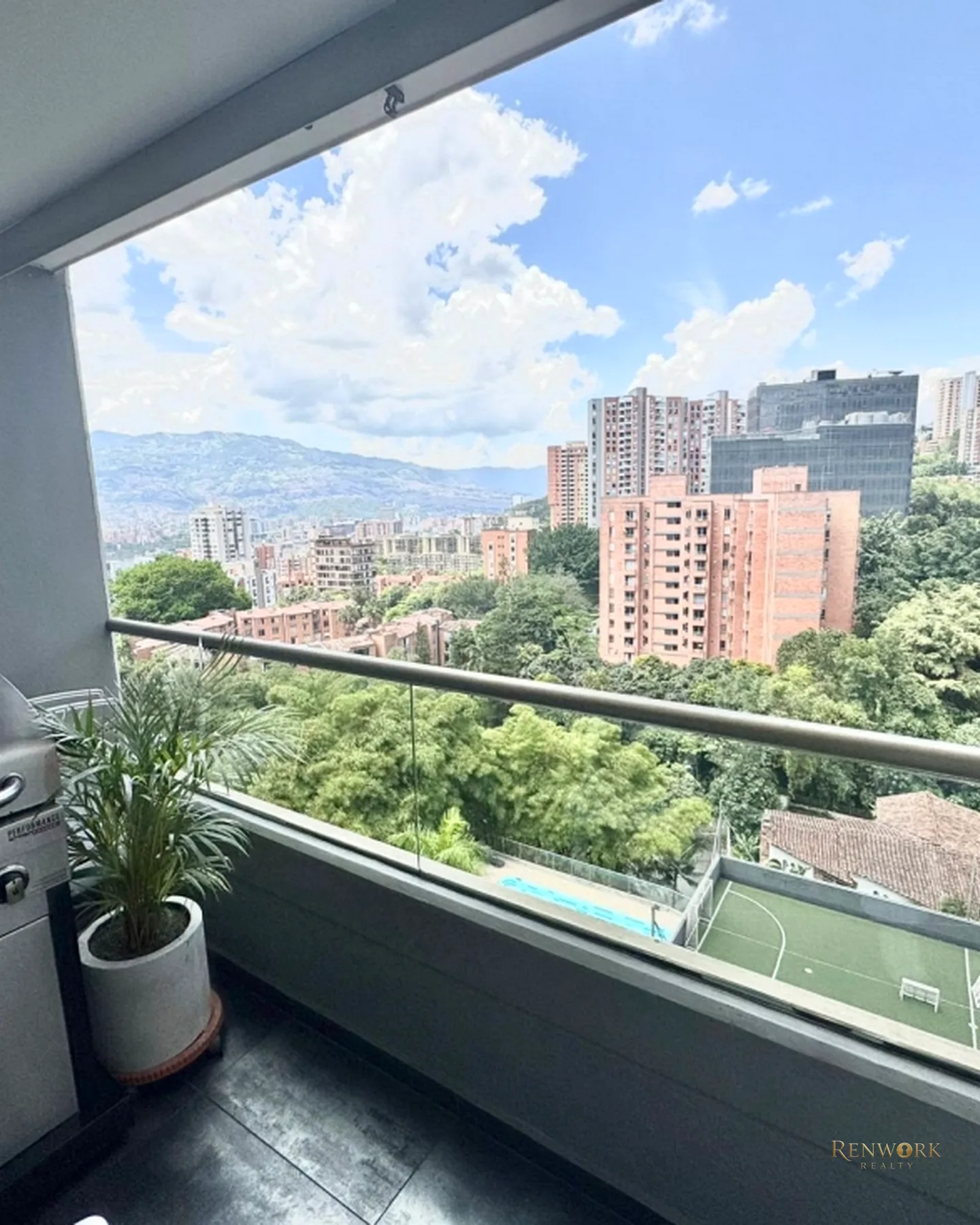 HERMOSO APARTAMENTO EN CASTROPOL SECTOR LOMA DEL ENCIERRO · foto 13