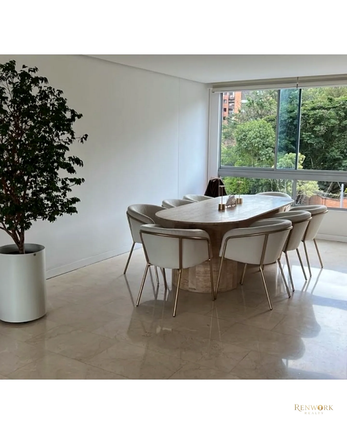 HERMOSO APARTAMENTO EN EL POBLADO PISO ALTO CERCA AL TESORO · foto 2