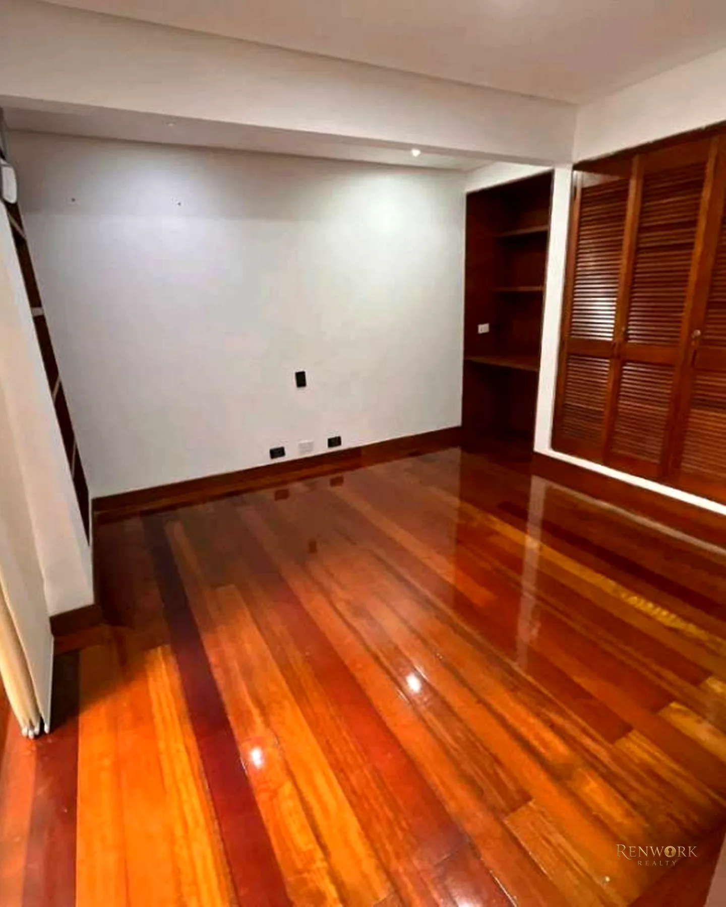 HERMOSO APARTAMENTO EN EL SECTOR LAS LOMAS, UNIDAD COMPLETA. · foto 4
