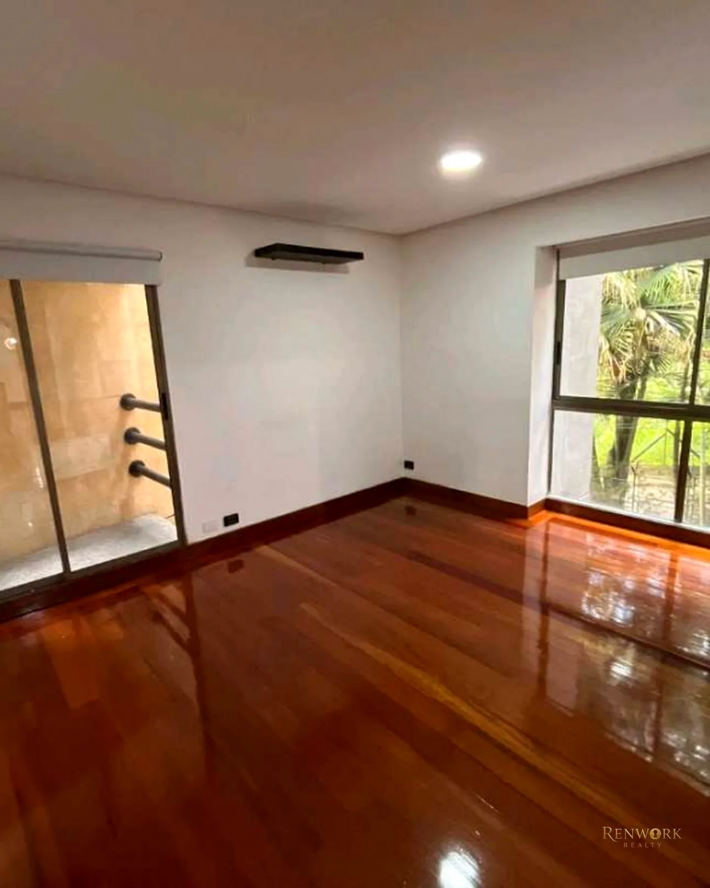 HERMOSO APARTAMENTO EN EL SECTOR LAS LOMAS, UNIDAD COMPLETA. · foto 5