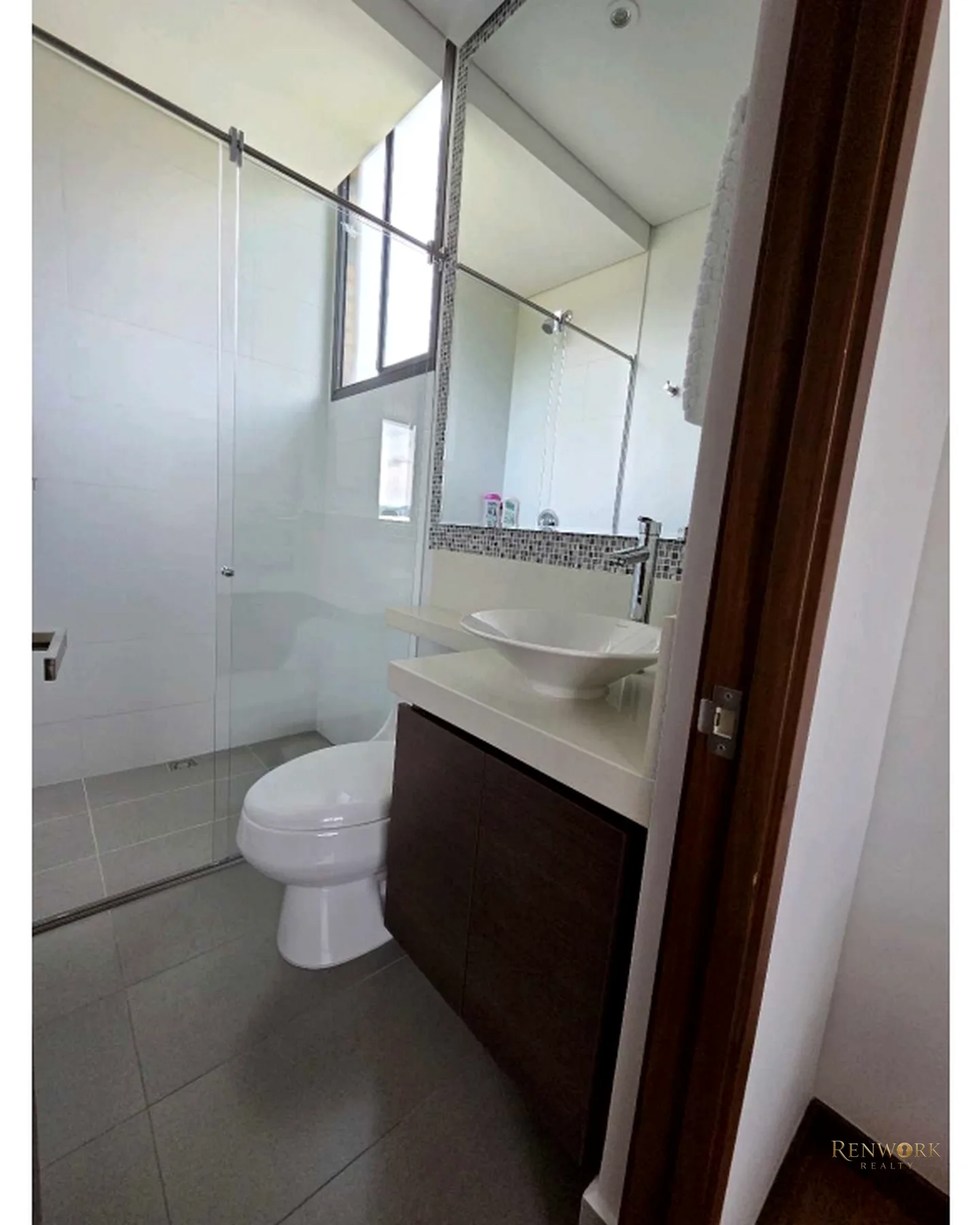 HERMOSO APARTAMENTO EN LA TRANSVERSAL INFERIOR CERCA A TODO. · foto 10