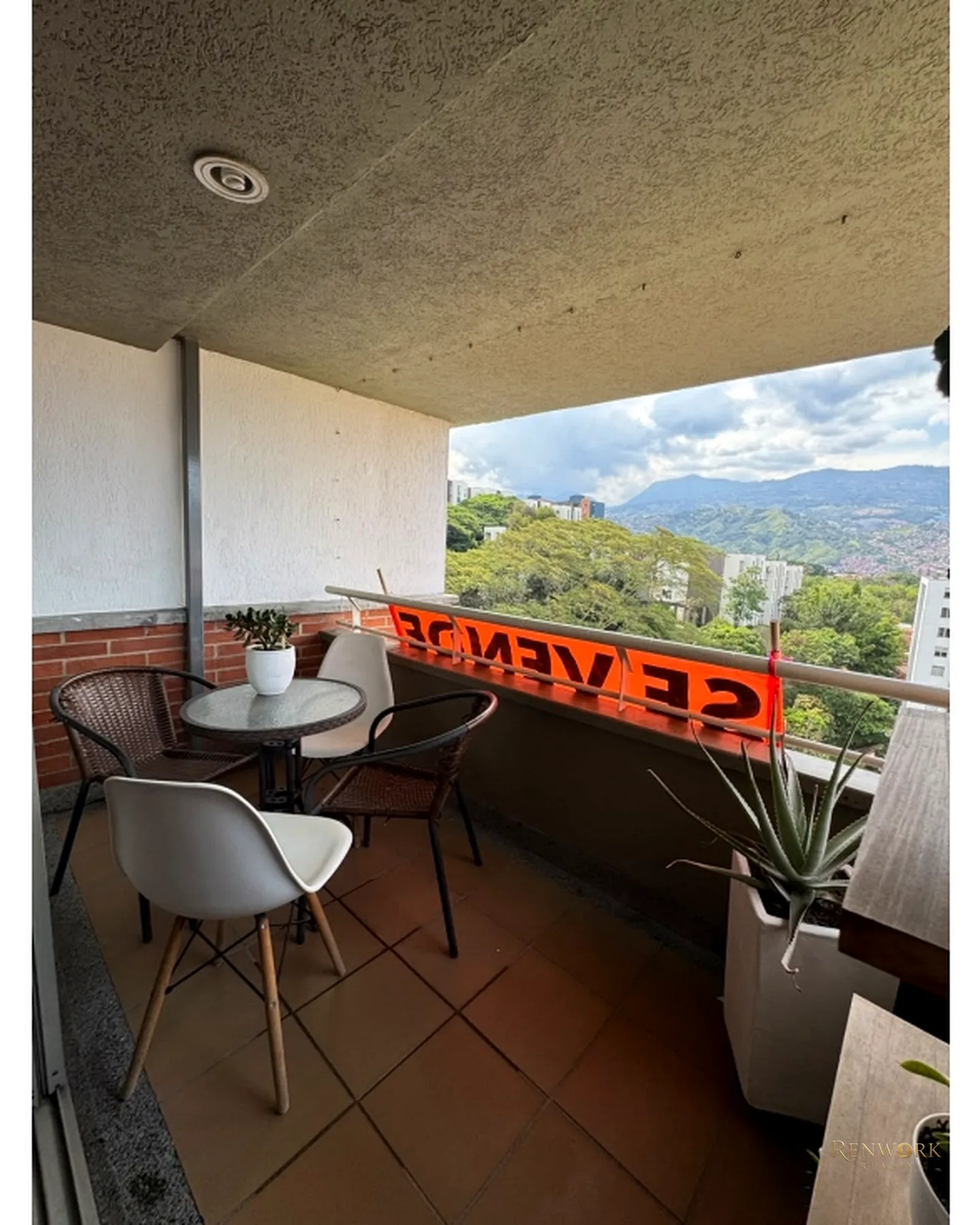 HERMOSO APARTAMENTO EN LAURELES CAMPESTRE · foto 8
