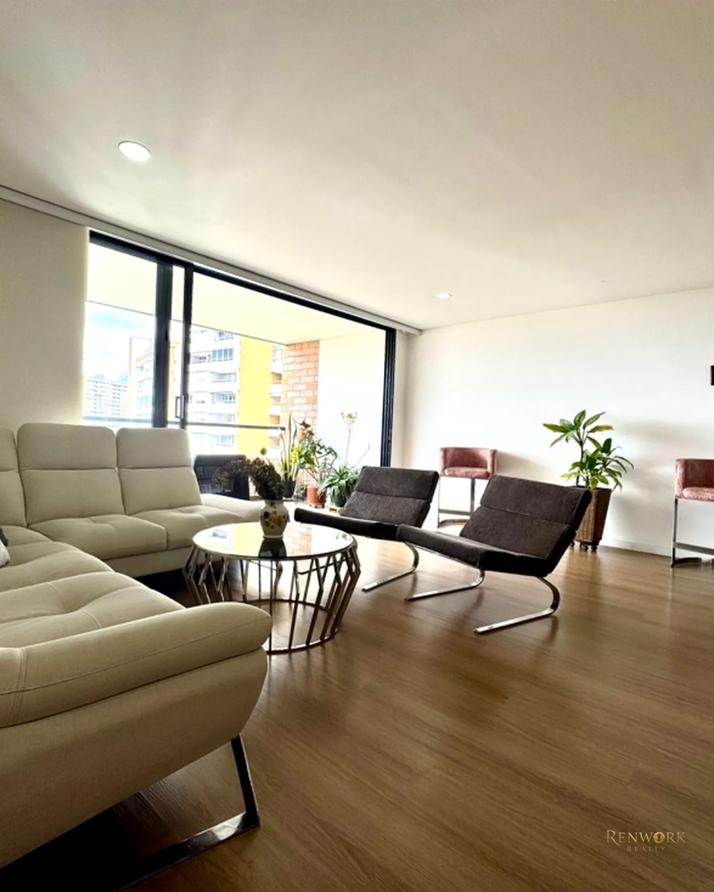 HERMOSO APARTAMENTO EN VENTA EN ENVIGADO CON VISTA A LA CIUDAD · foto 1