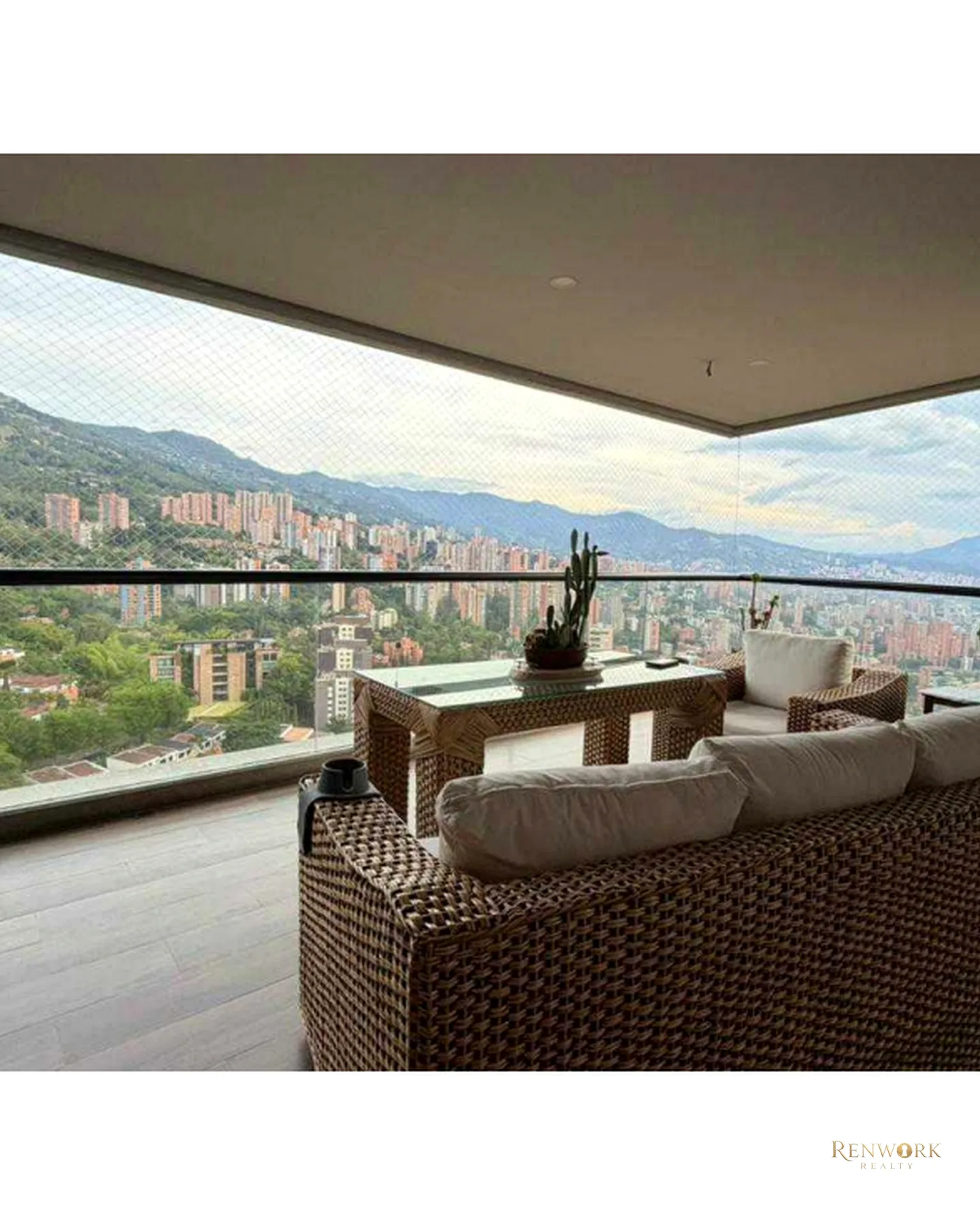 HERMOSO APARTAMENTO EN VENTA - EXCLUSIVIDAD PARTE ALTA - POBLADO · foto 14