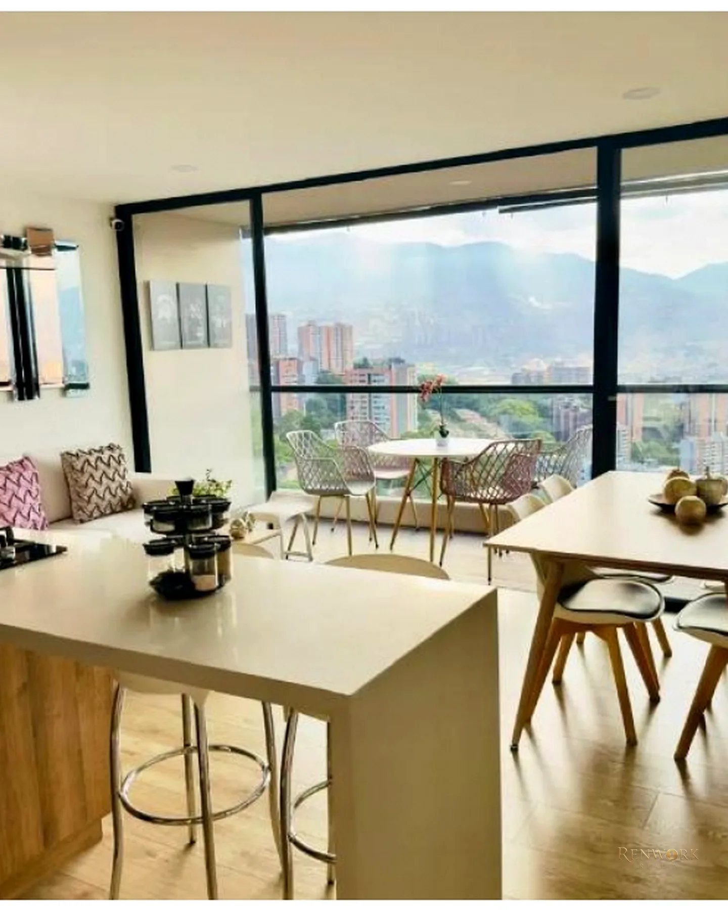 HERMOSO APARTAMENTO MODERNO CON HERMOSA VISTA EN ENVIGADO · foto 2
