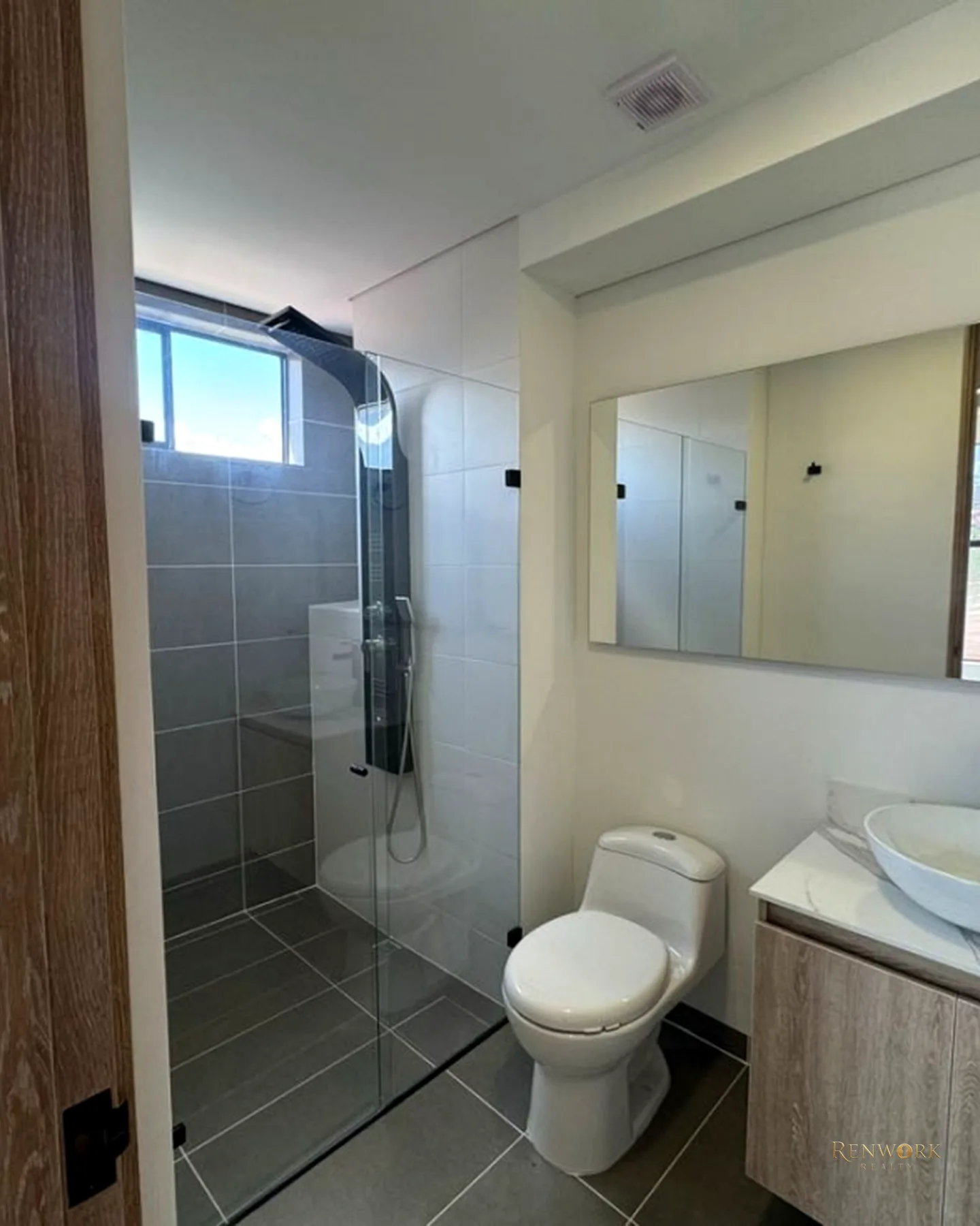 HERMOSO APARTAMENTO MODERNO - SECTOR FRONTERA ENVIGADO PARTE BAJA · foto 4